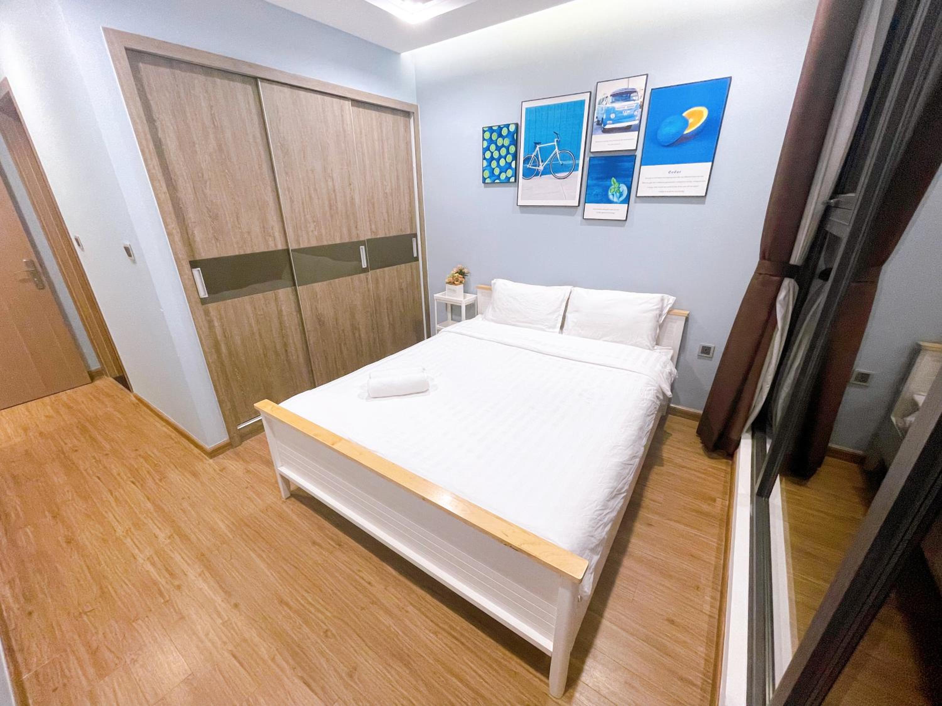 LUXURY APARTMENT VINHOME METROPOLIS next LOTTE Center,Japan Embassy