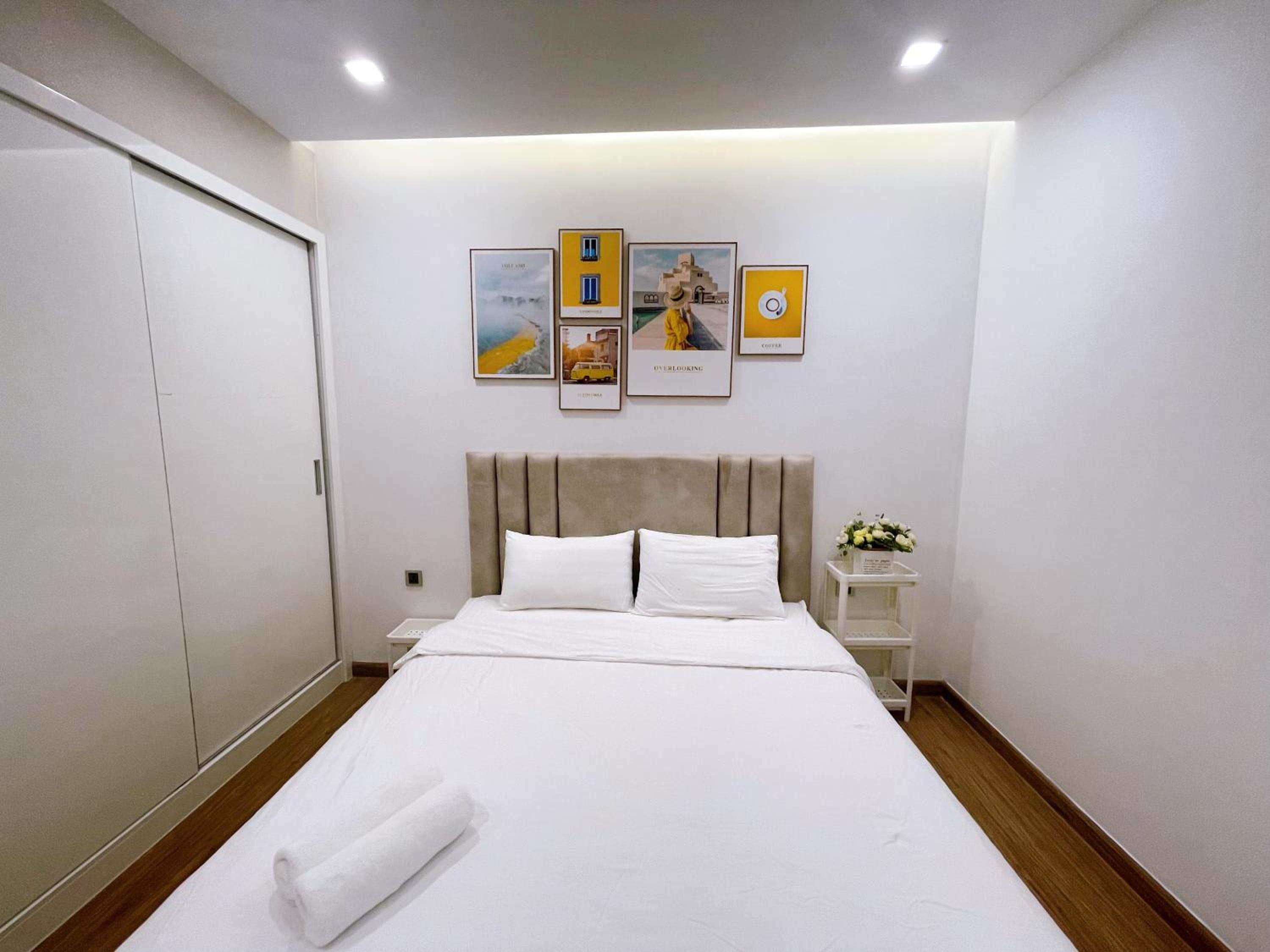 LUXURY APARTMENT VINHOME METROPOLIS next LOTTE Center,Japan Embassy