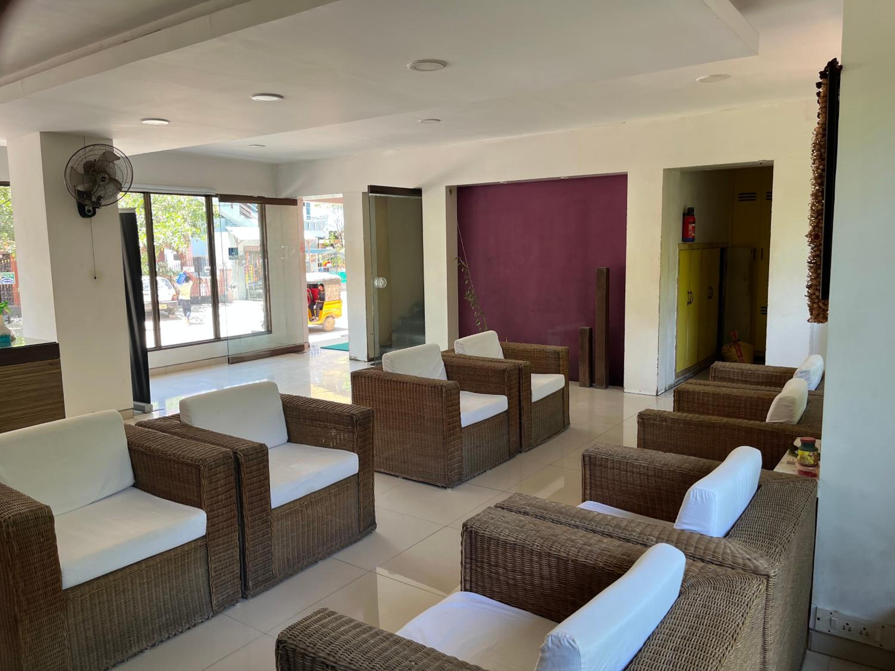 lounge