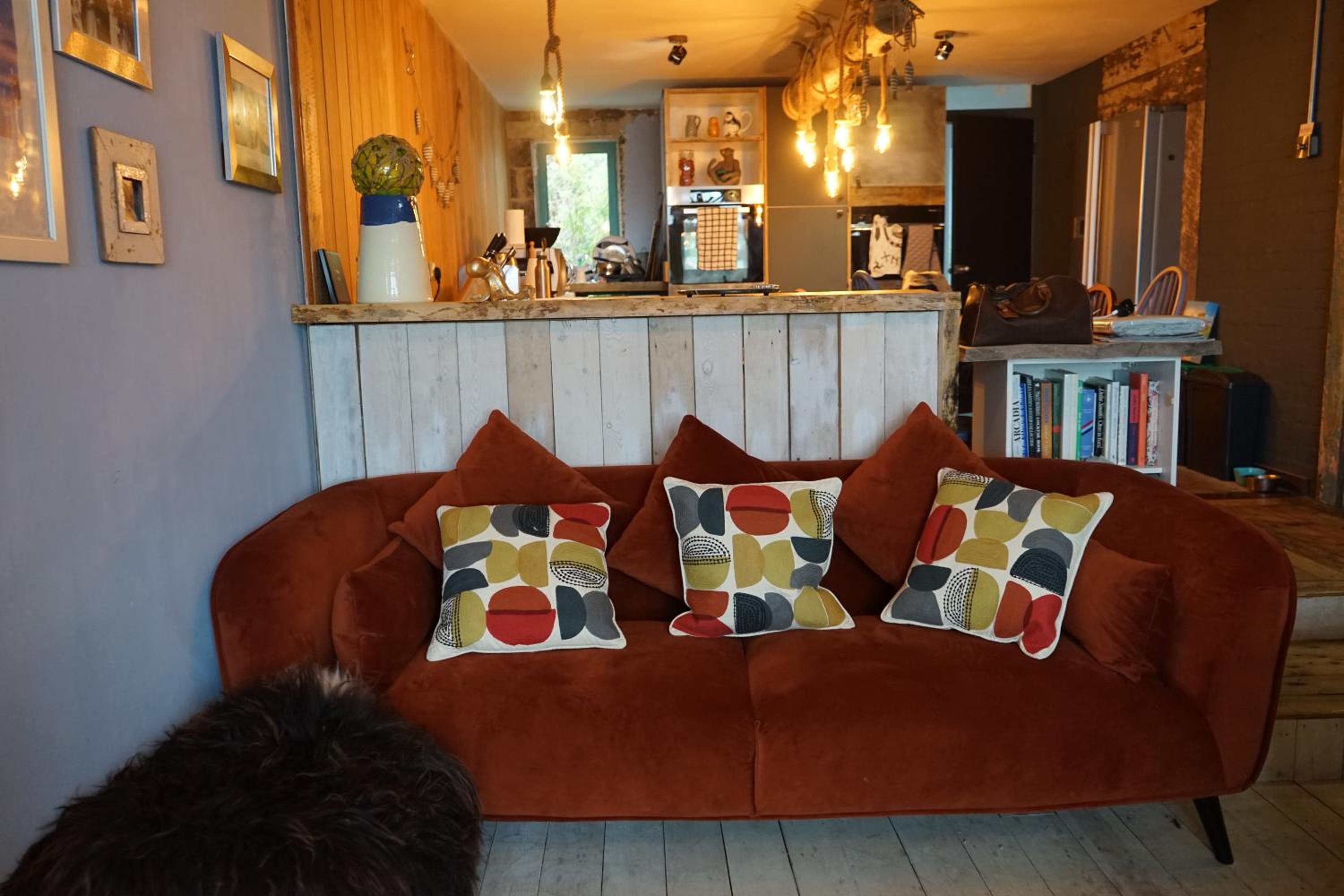Beach house with sea views over Saundersfoot Bay view 4