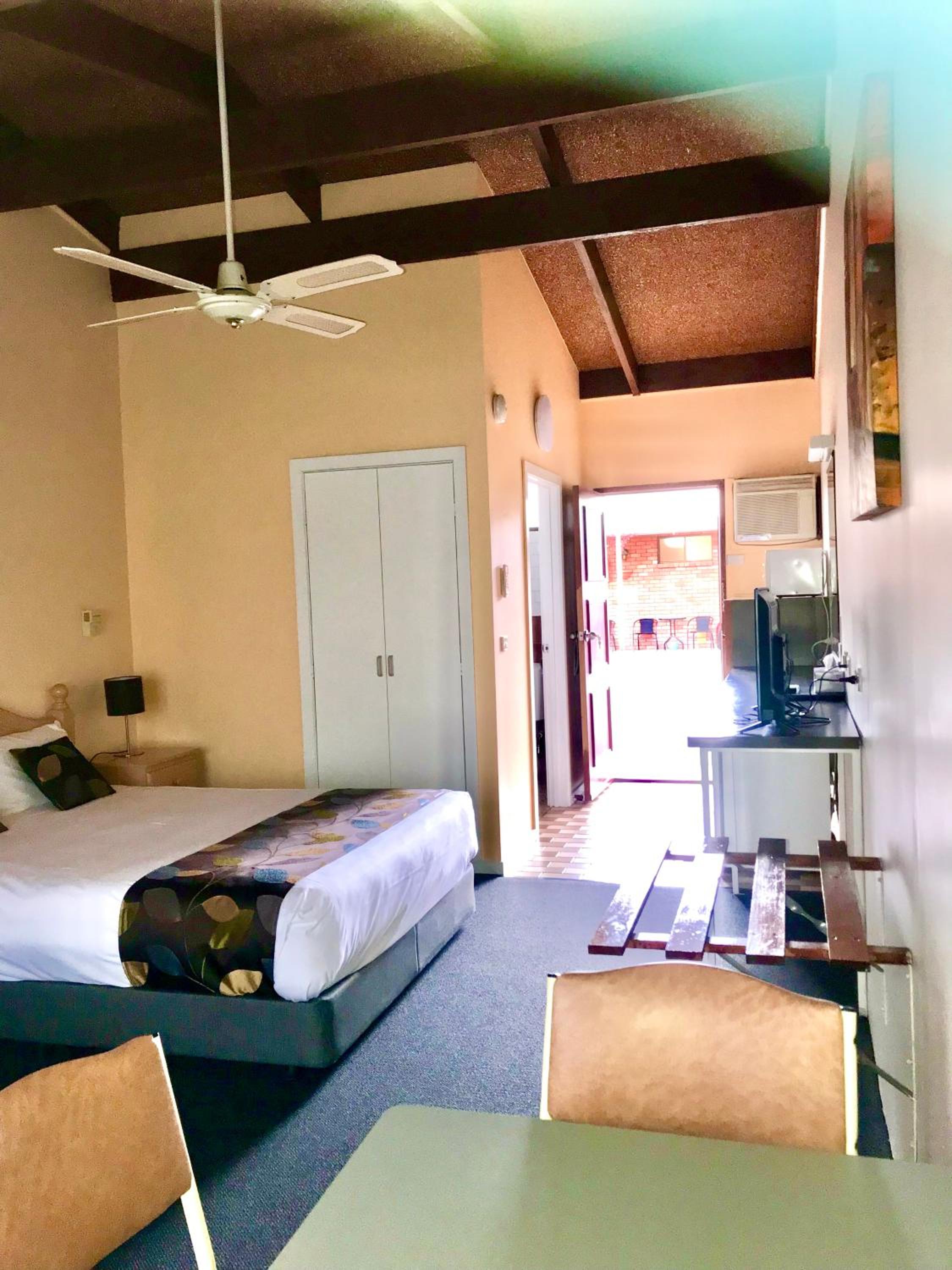 Bakery Park Motor Inn view 3