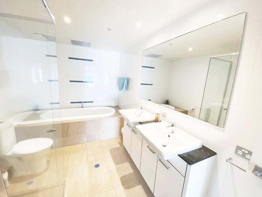 Sea Views Broadbeach