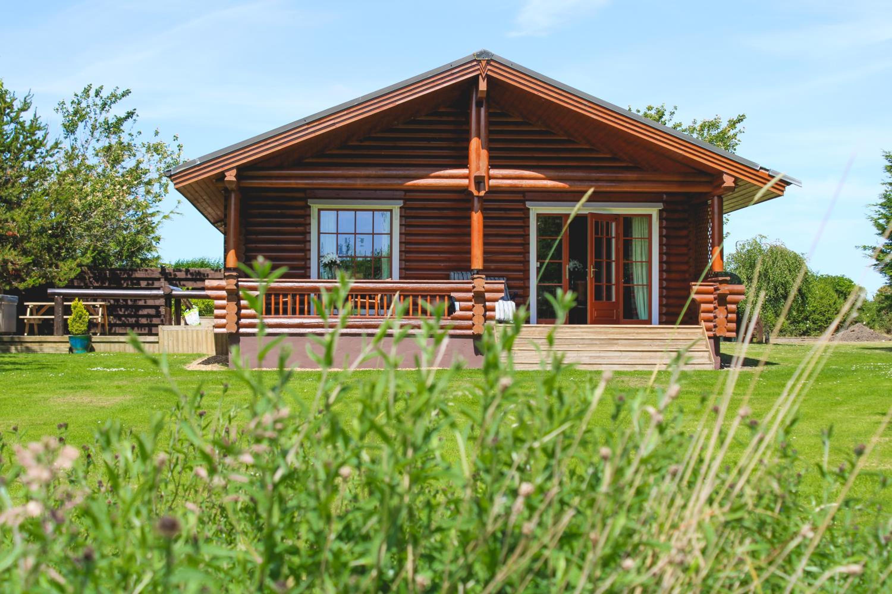 Hotel Bunnahahbain - Two Bedroom Luxury Log Cabin With Private Hot Tub