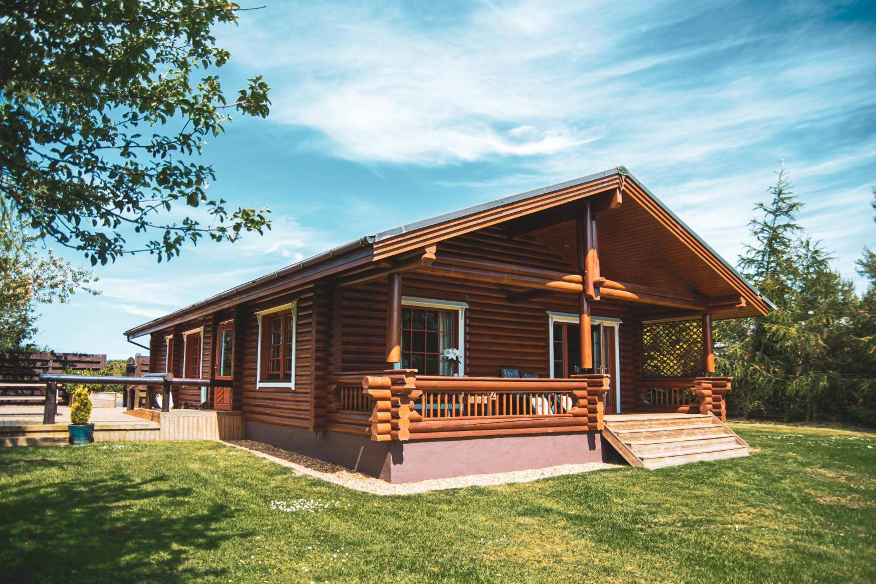 Tomatin - Luxury Two Bedroom Log Cabin with Hot Tub view 2