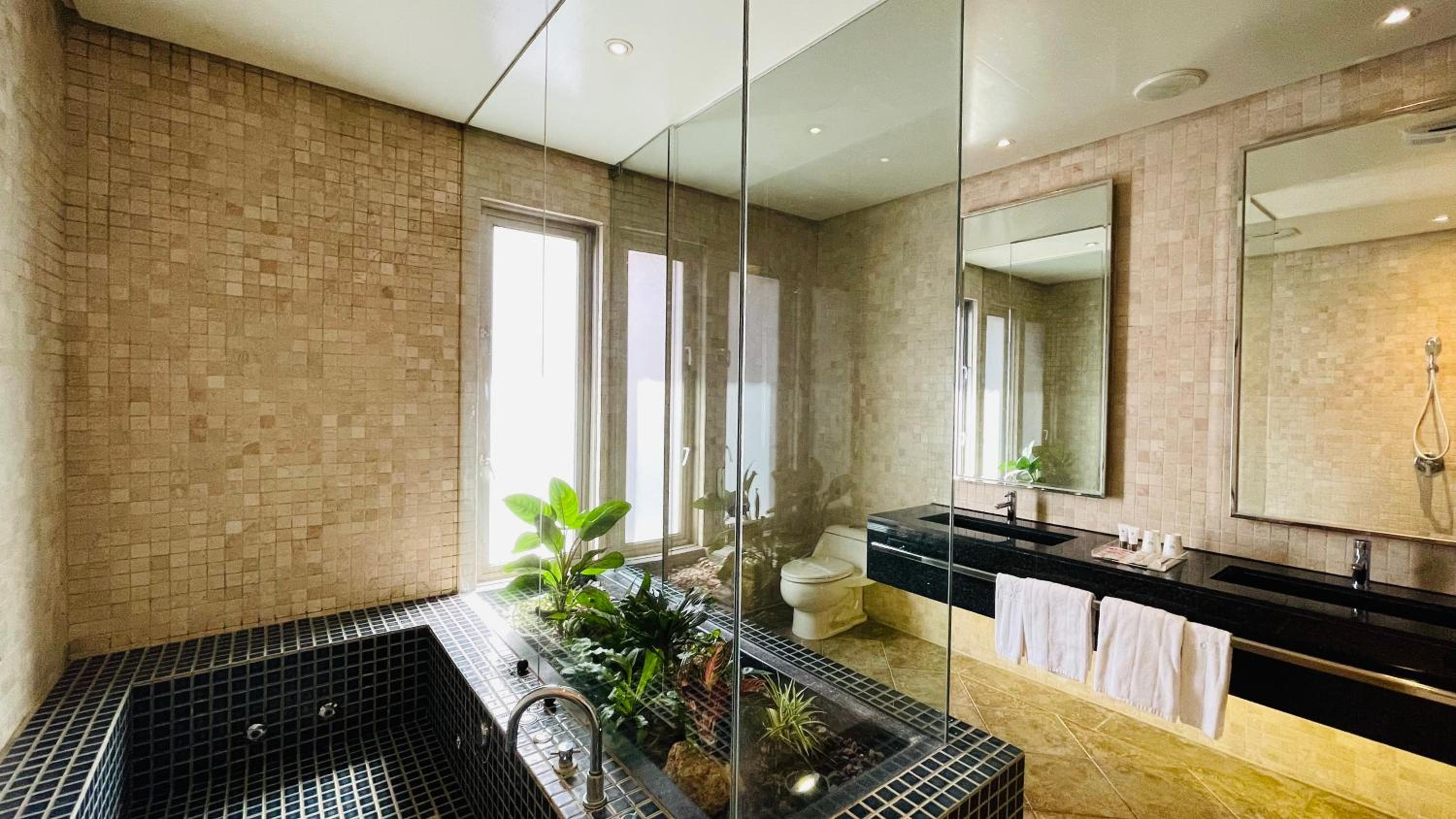Photo 37