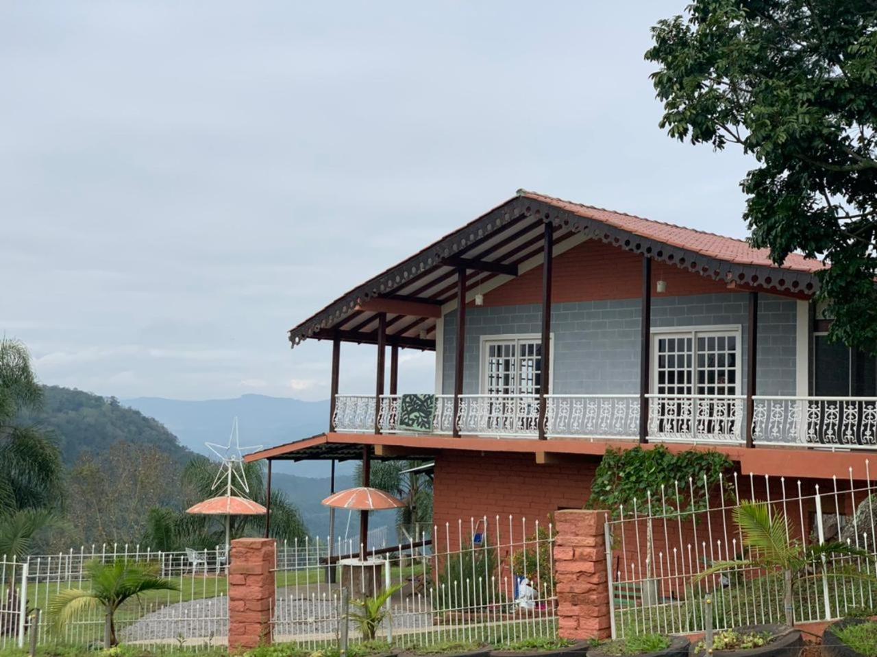 Casa Mirante Bixo Do Mato