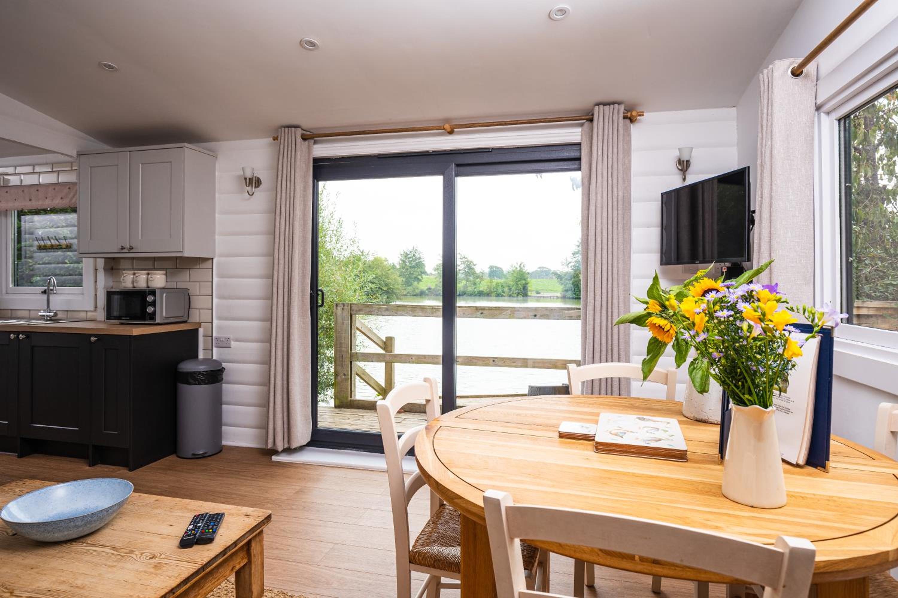 Sumners Ponds Fishery & Campsite