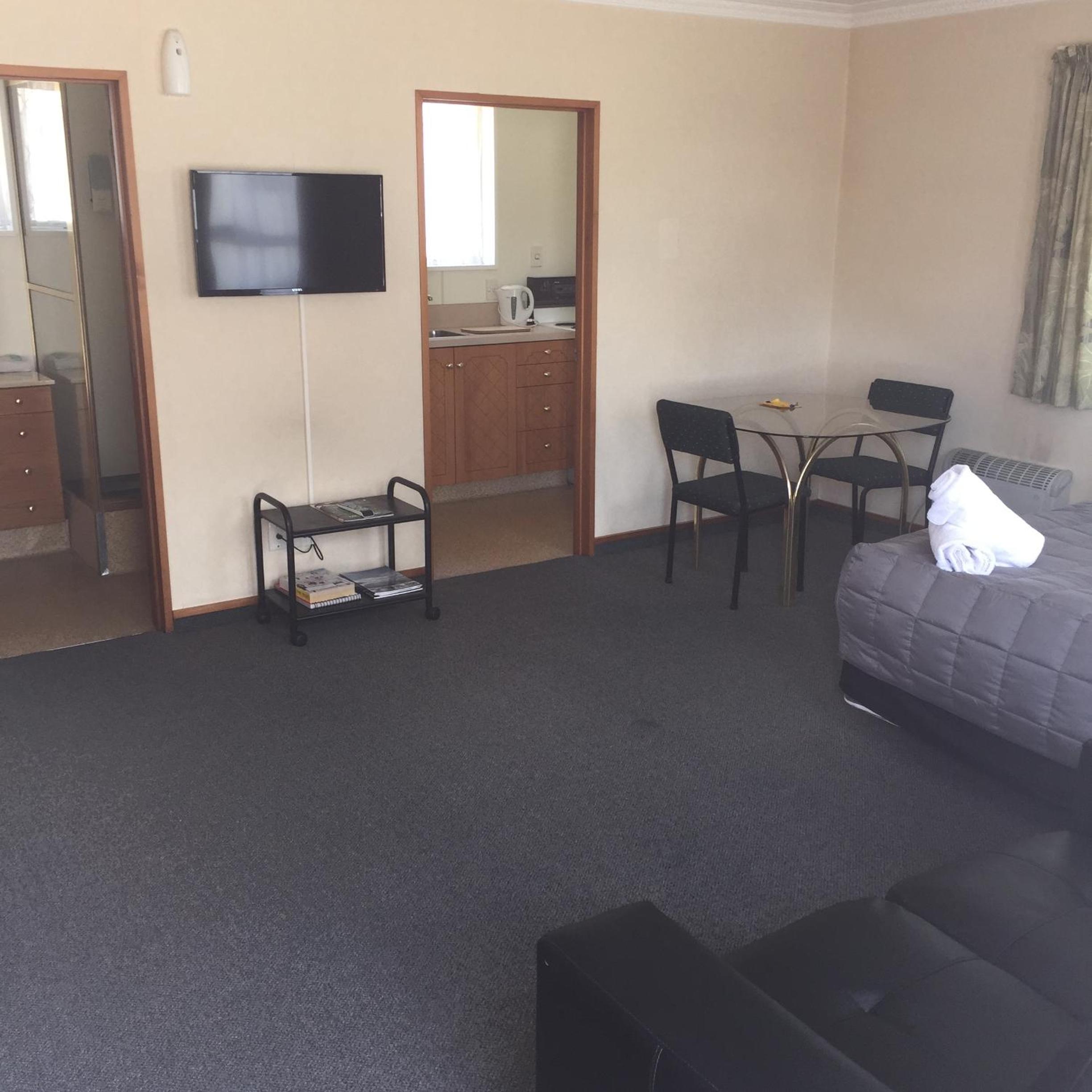 Ferry Motel