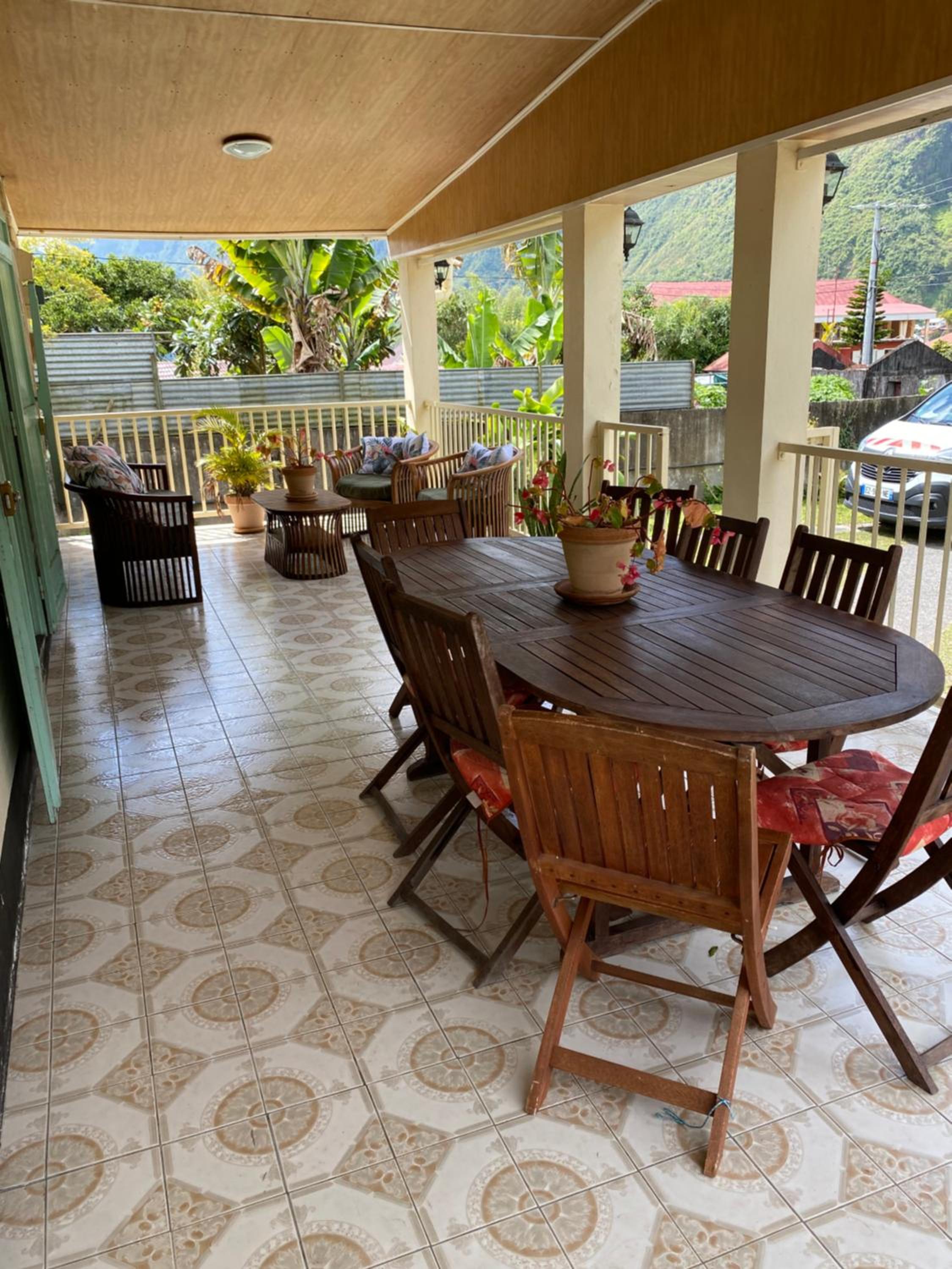 La Cayenne view 4