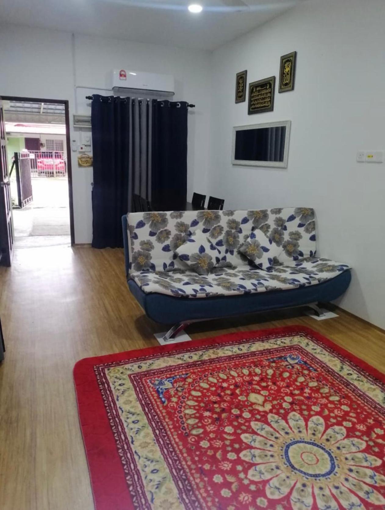 Sobey Laris Homestay RAZLEEN photo 1