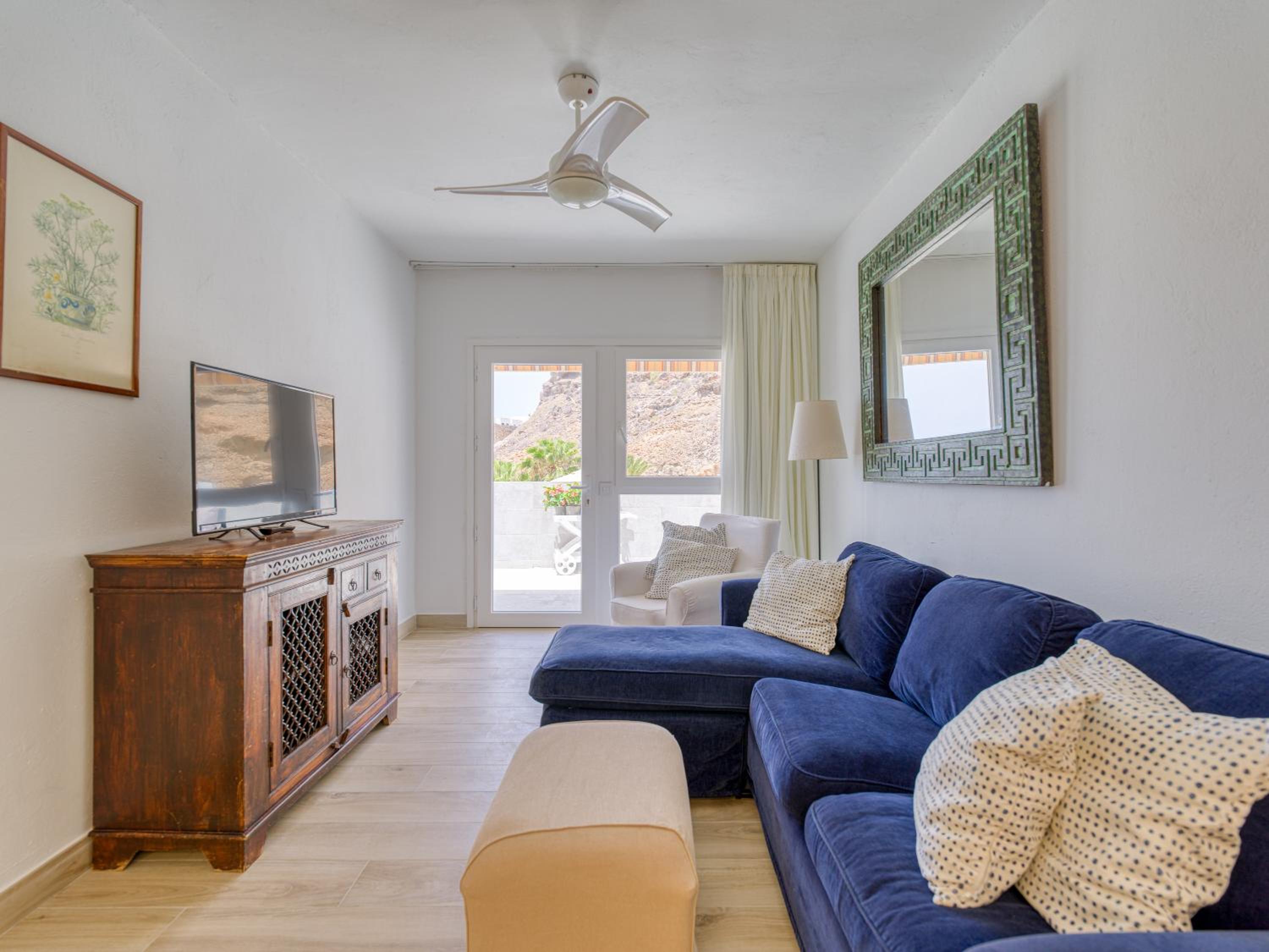 Granada II Apartments view 2