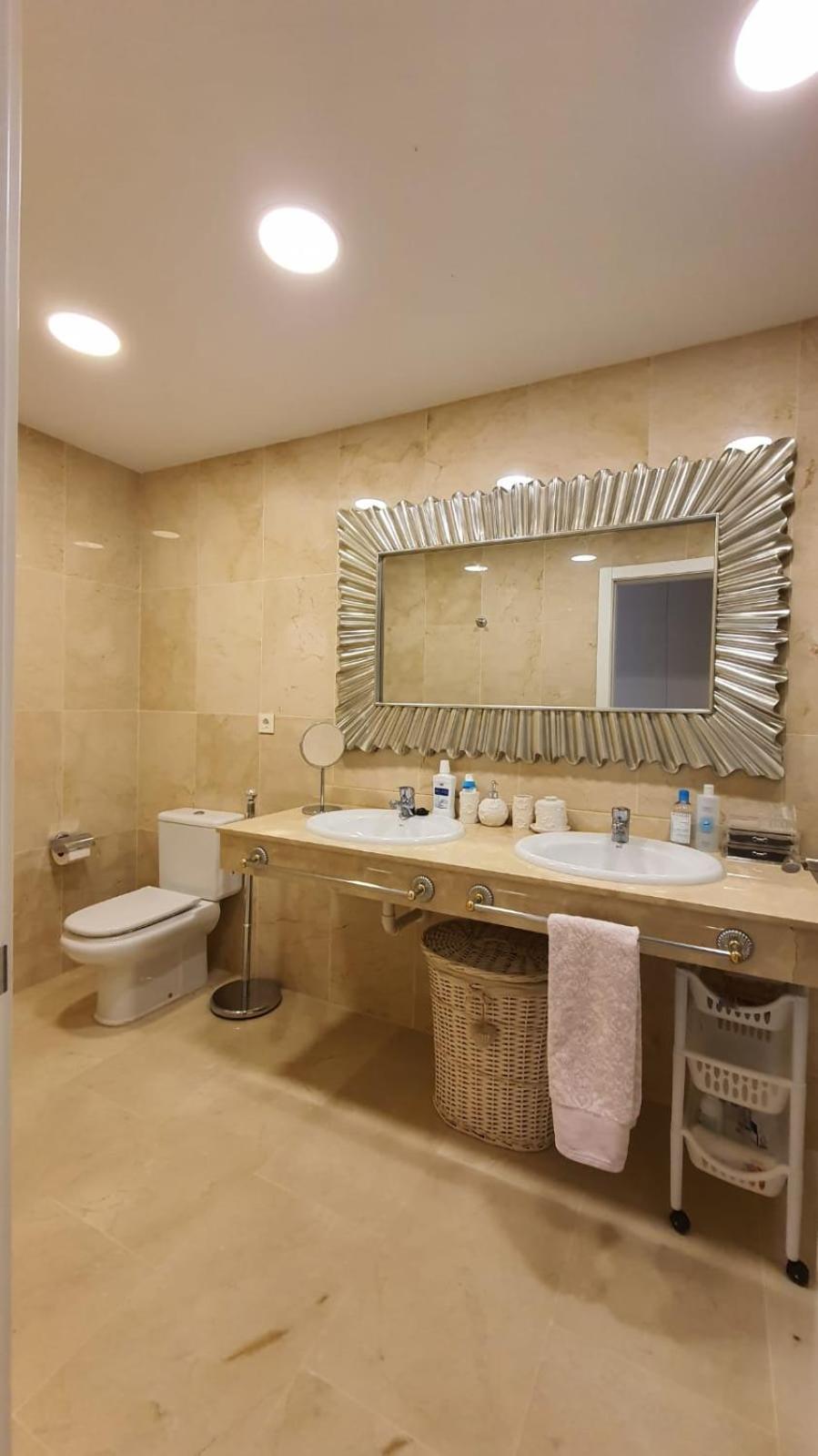 Magnolia Luxury Apartment by AltamarHomes
