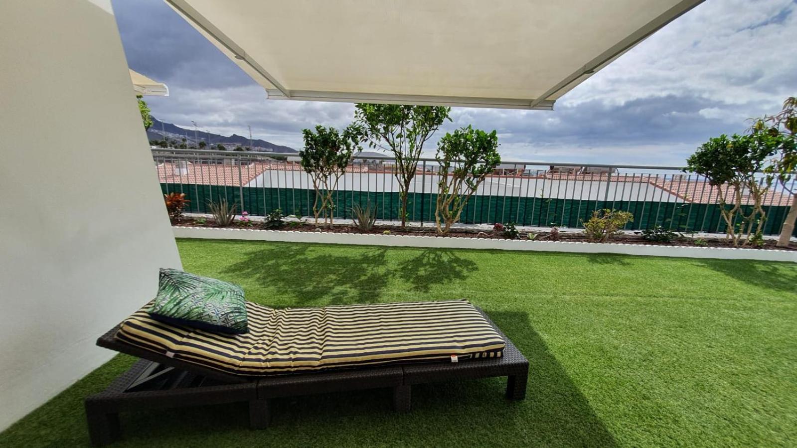 Magnolia Luxury Apartment by AltamarHomes