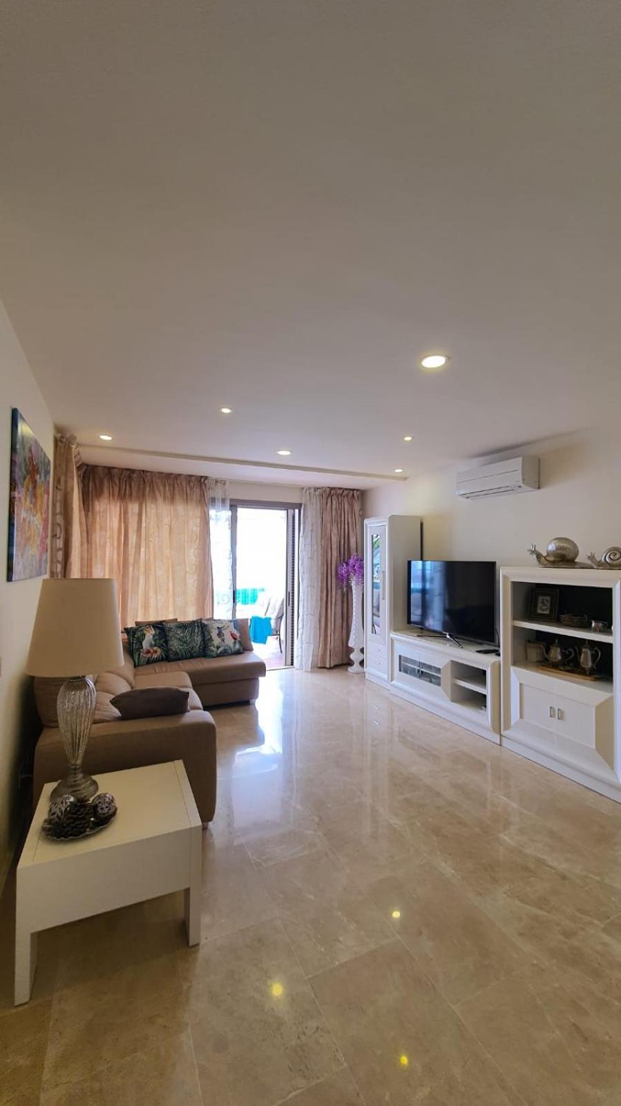 Magnolia Luxury Apartment by AltamarHomes