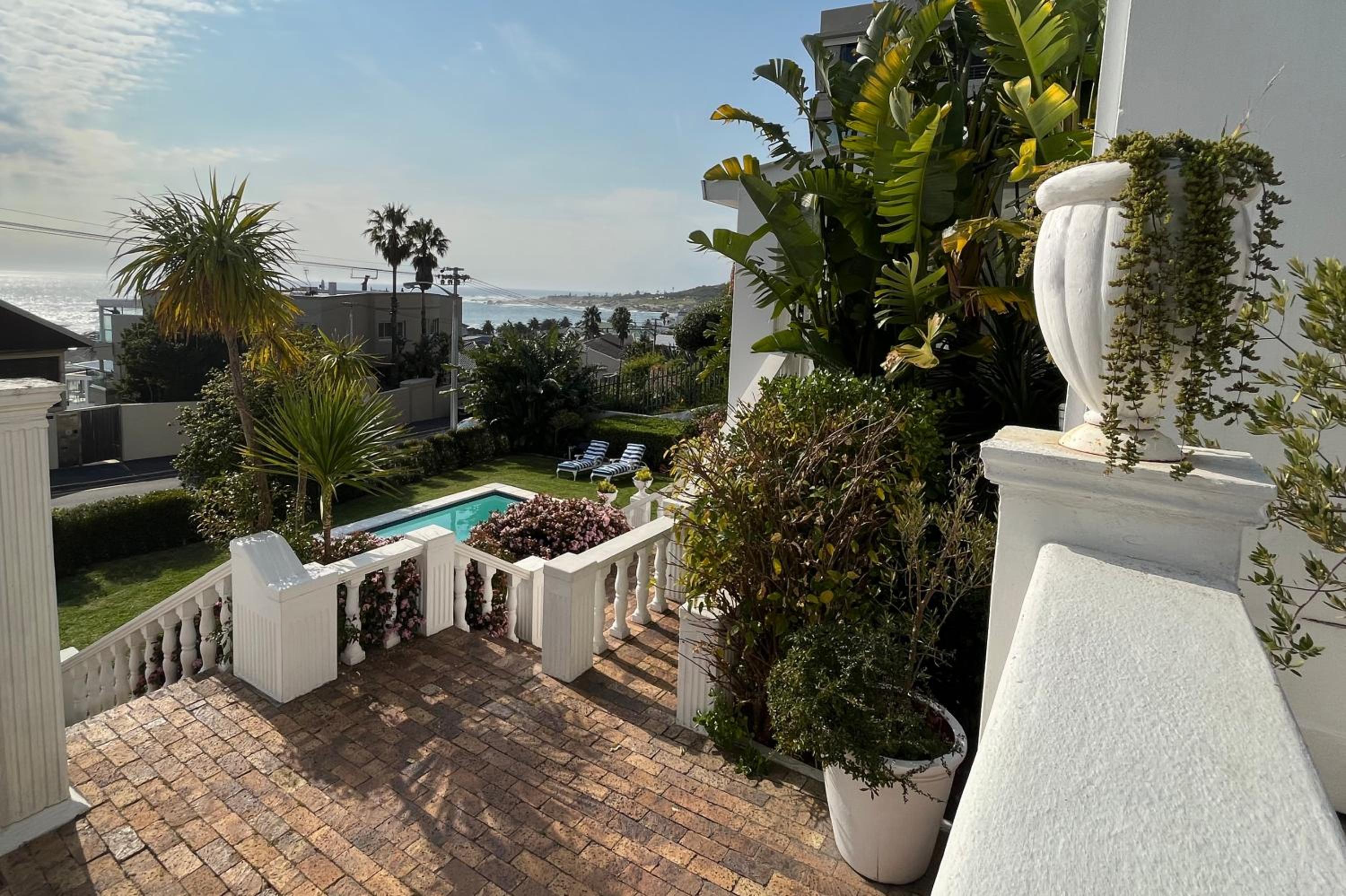 Villa on Camps Bay Drive