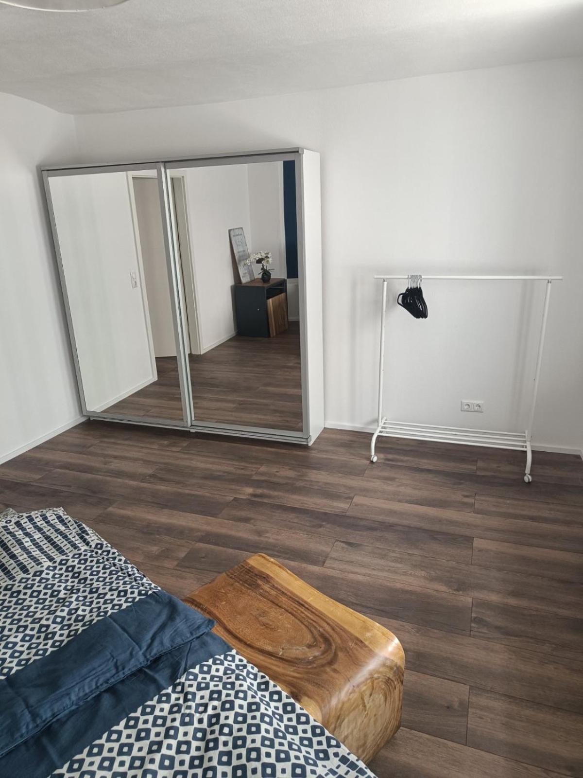 Apartments & möblierte Zimmer in Kahl am Main, Self-Check-In, W-Lan, Küchenzeile für Selbstversorgung, PKW-Platz
