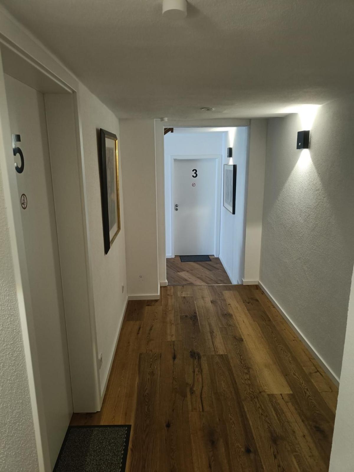 Apartments & möblierte Zimmer in Kahl am Main, Self-Check-In, W-Lan, Küchenzeile für Selbstversorgung, PKW-Platz