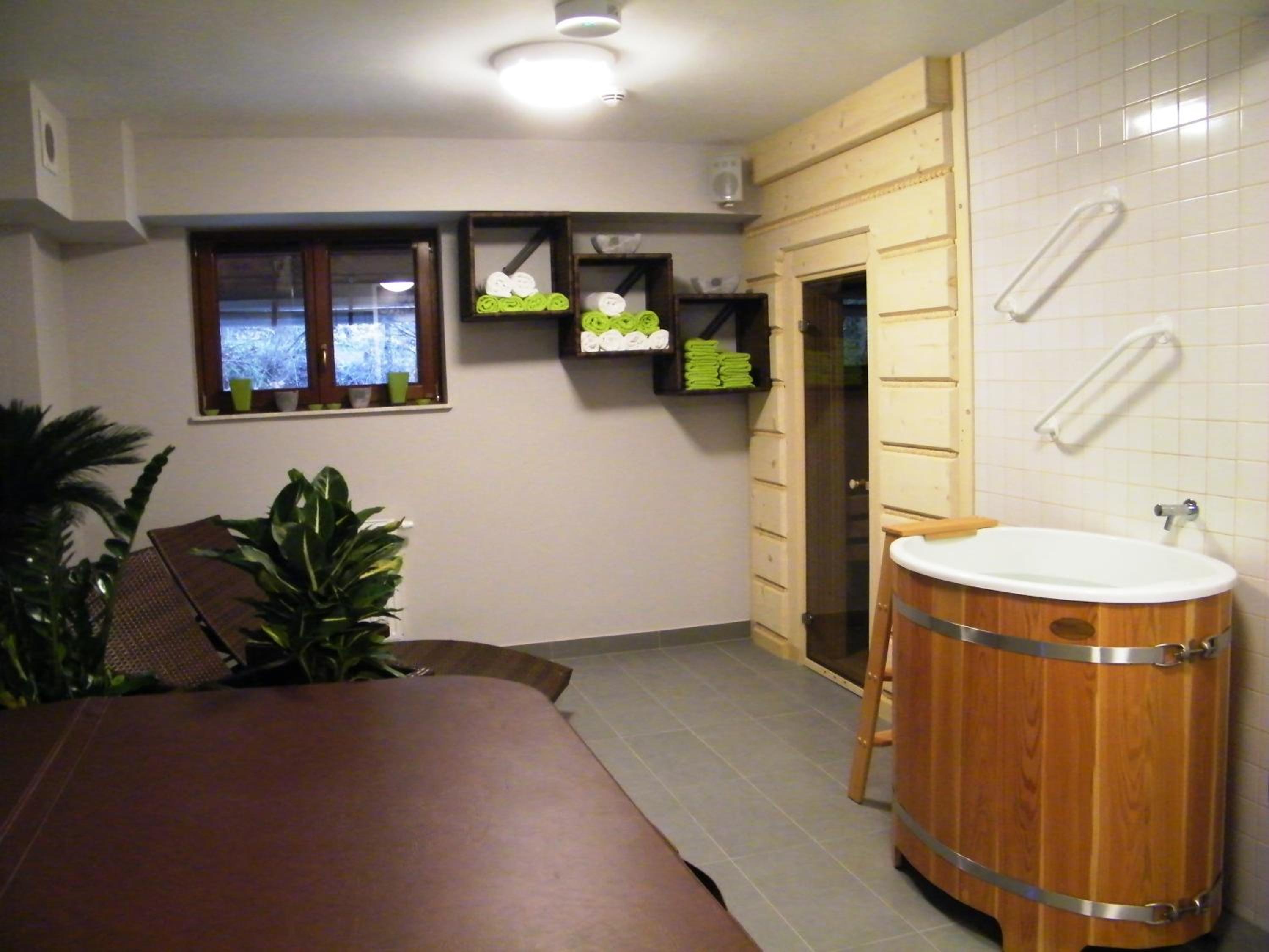 Photo 42