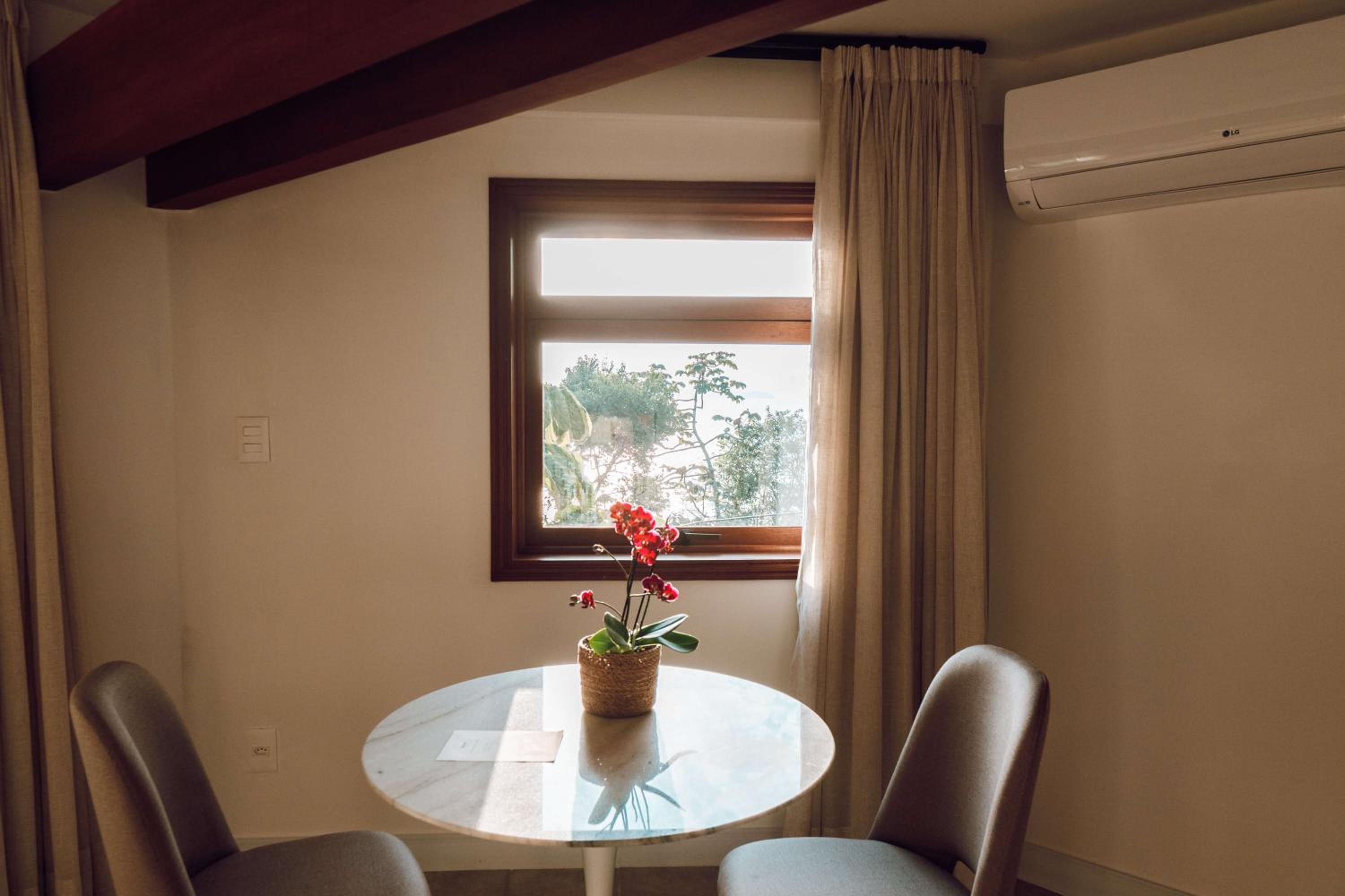Naatooh Guest Houses