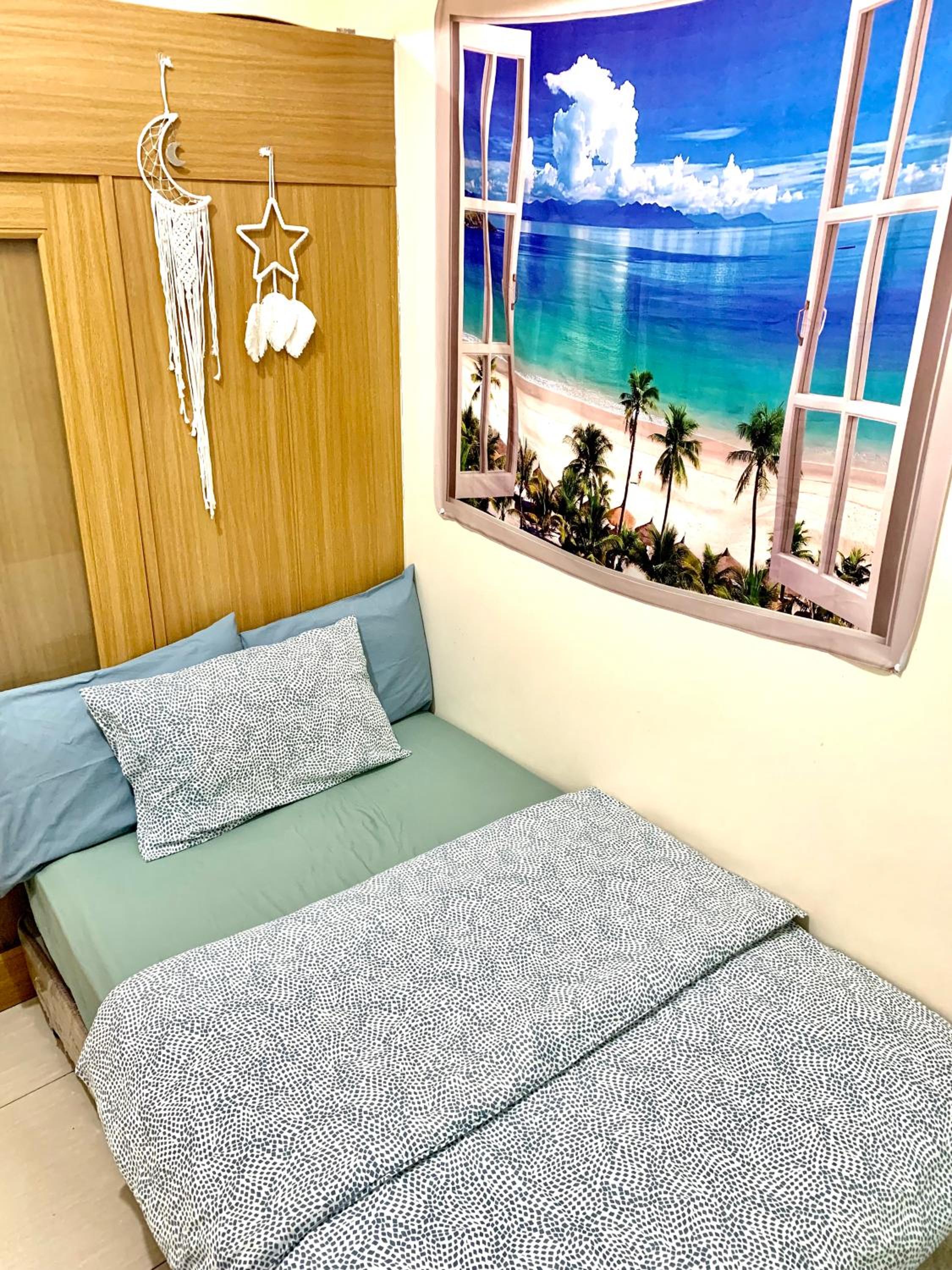 Kathys Crib at Shell Residences view 2