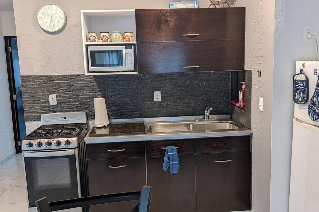 Cancun Oceanfront, Entire Apartment