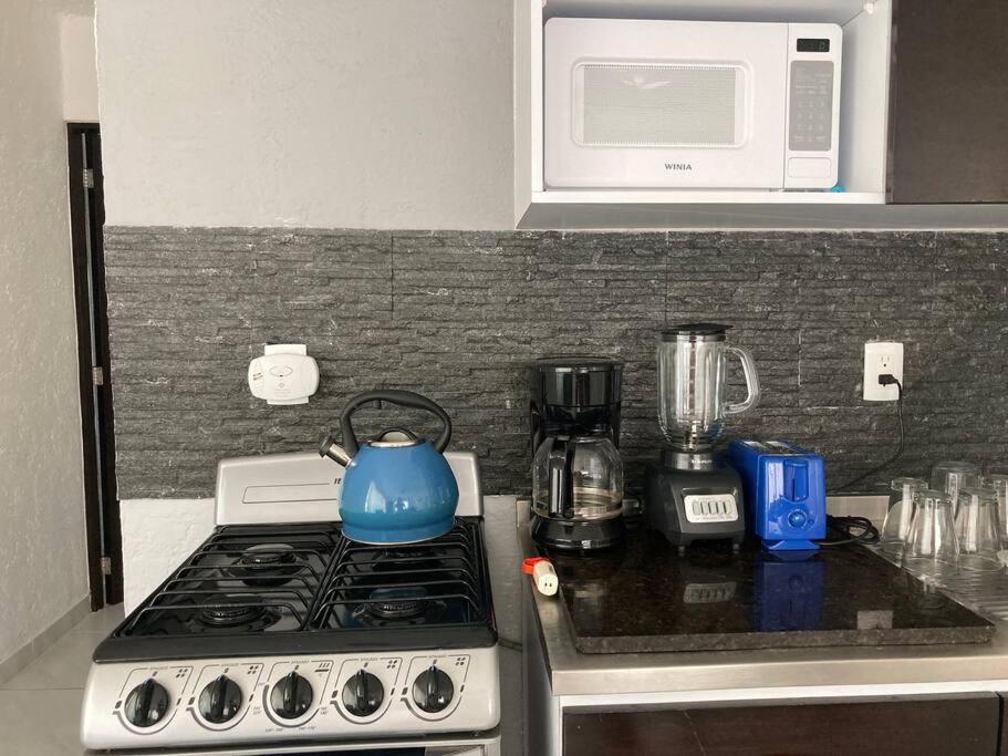 Cancun Oceanfront, Entire Apartment