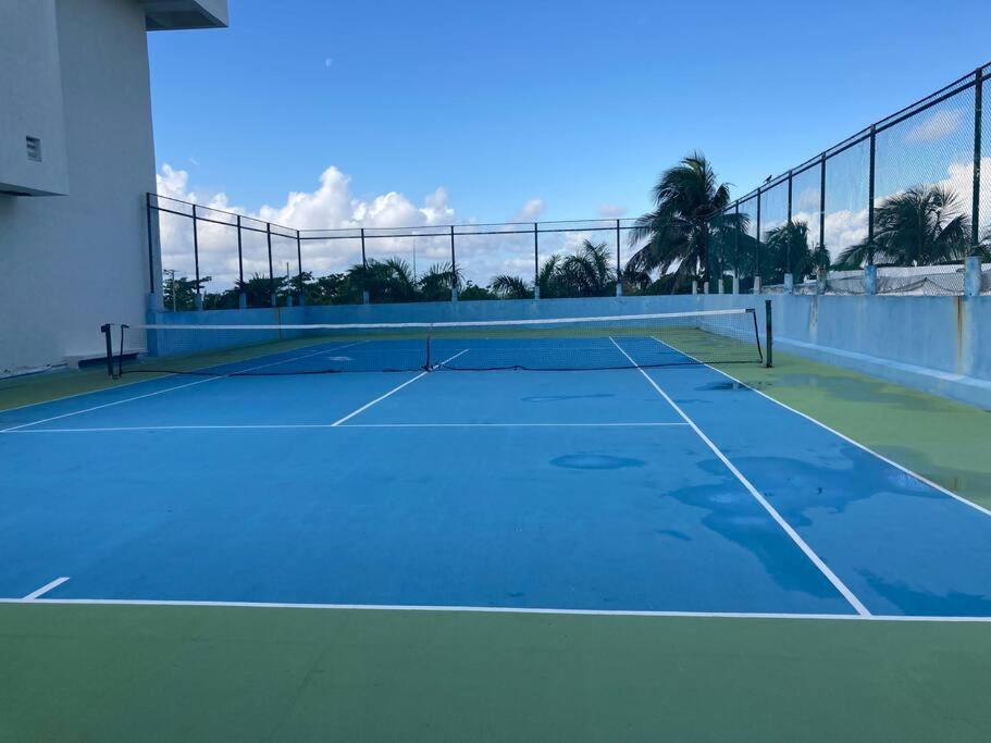 Cancun Oceanfront, Entire Apartment