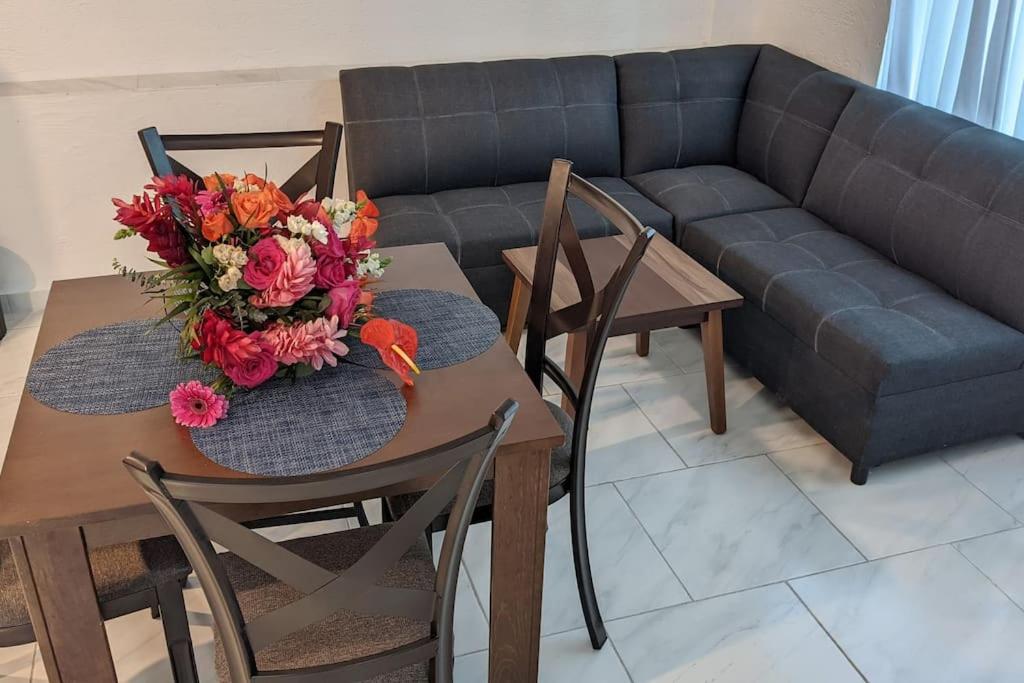 Cancun Oceanfront, Entire Apartment