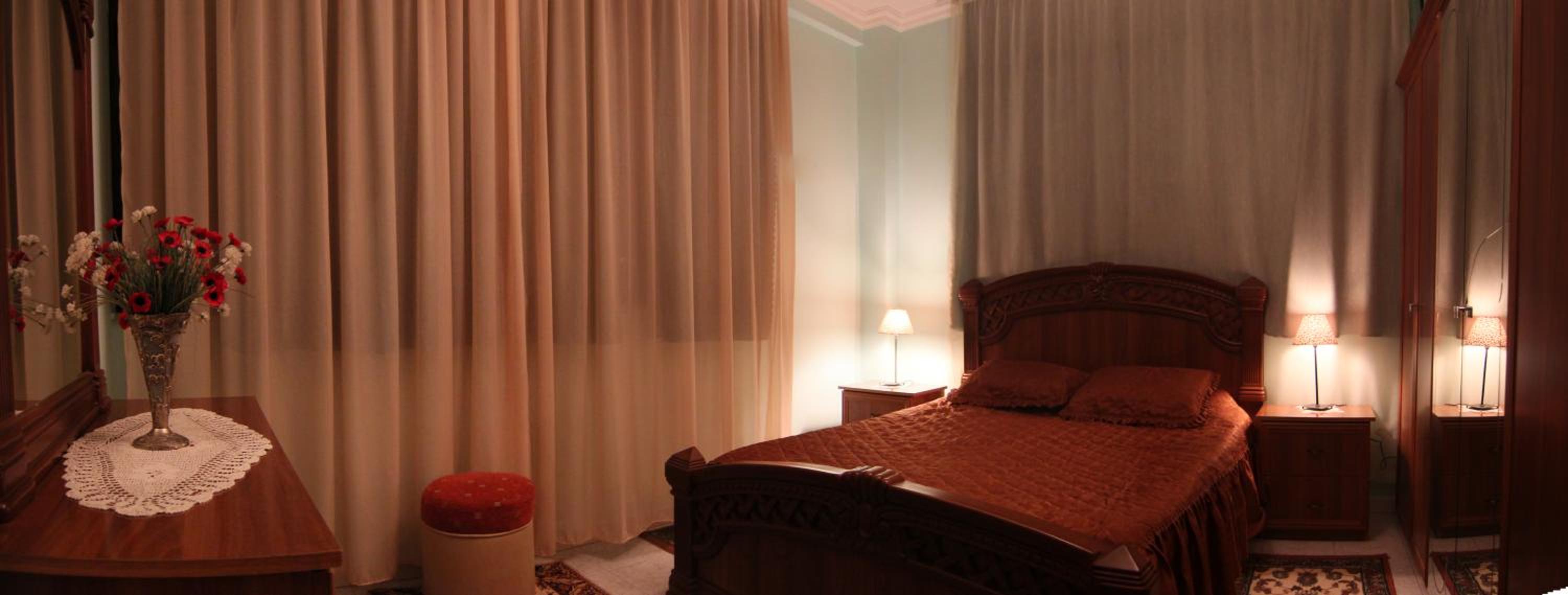 Central Apartments Shoshi