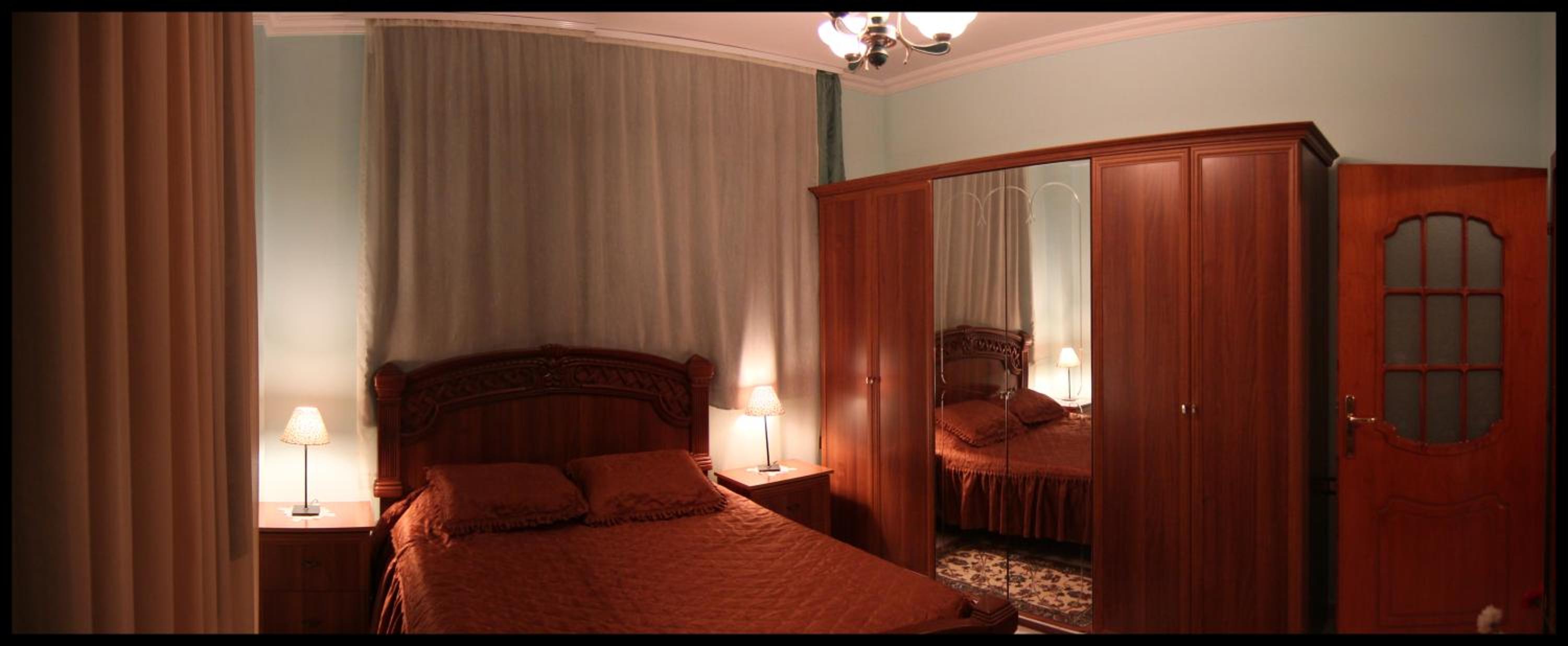 Central Apartments Shoshi