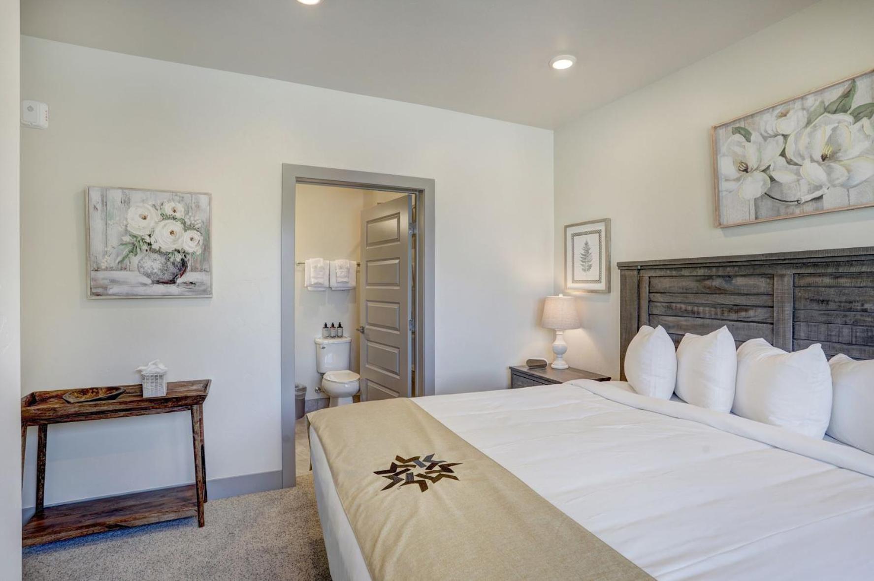 Clearwater Lofts by Vail Resorts view 3