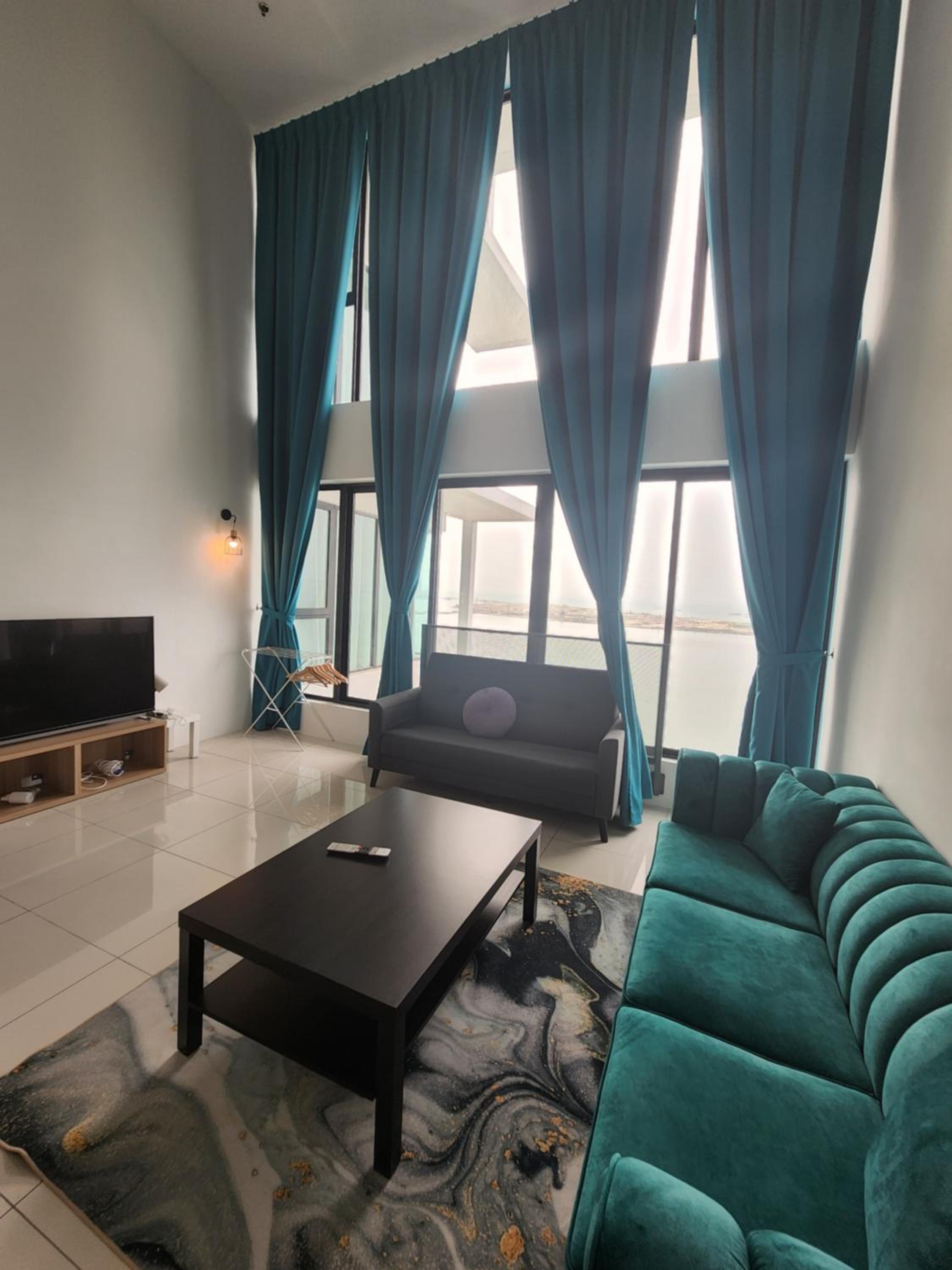 Sunrise Gurney Premium Suite - Gurney Drive