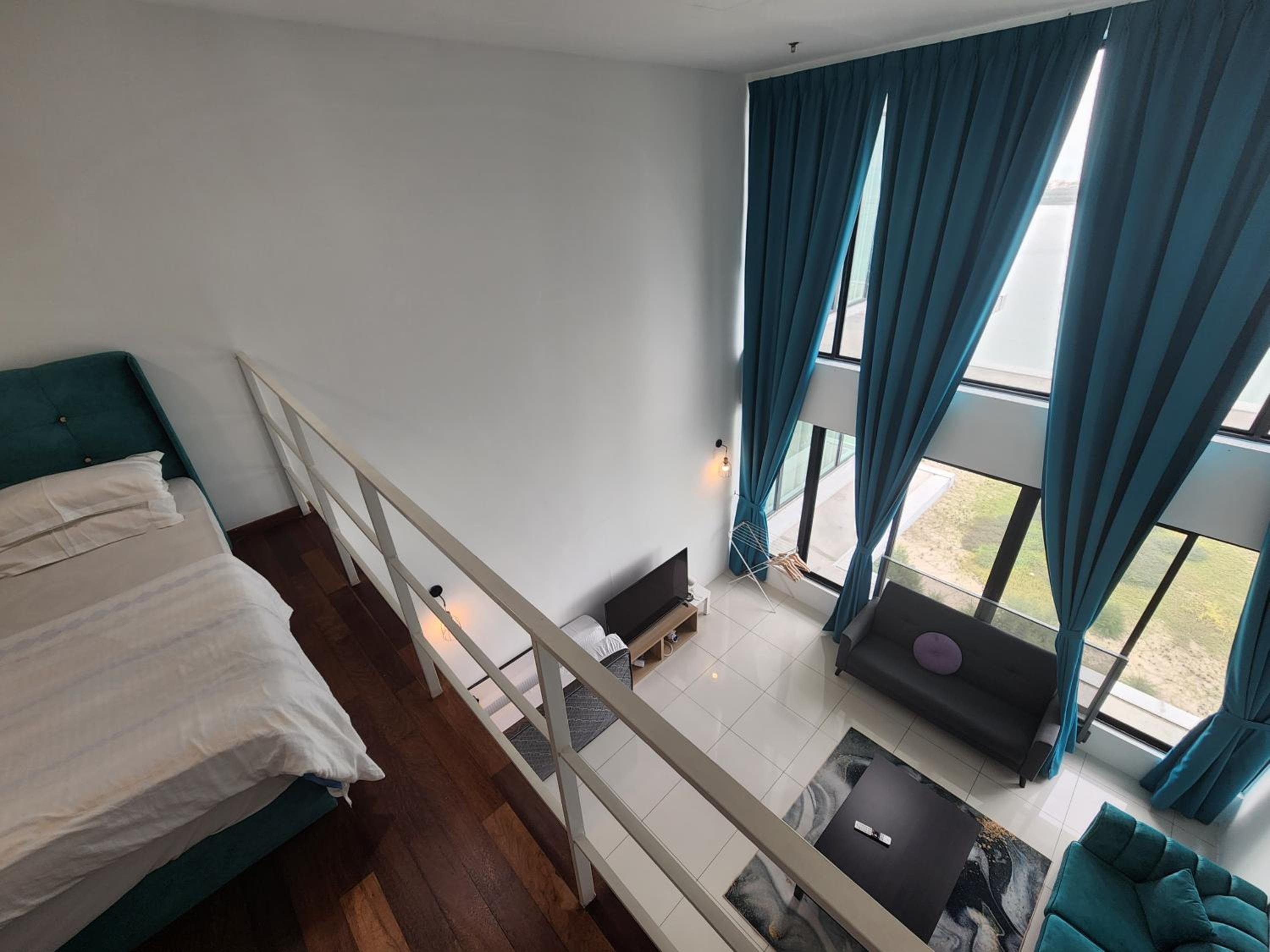 Sunrise Gurney Premium Suite - Gurney Drive