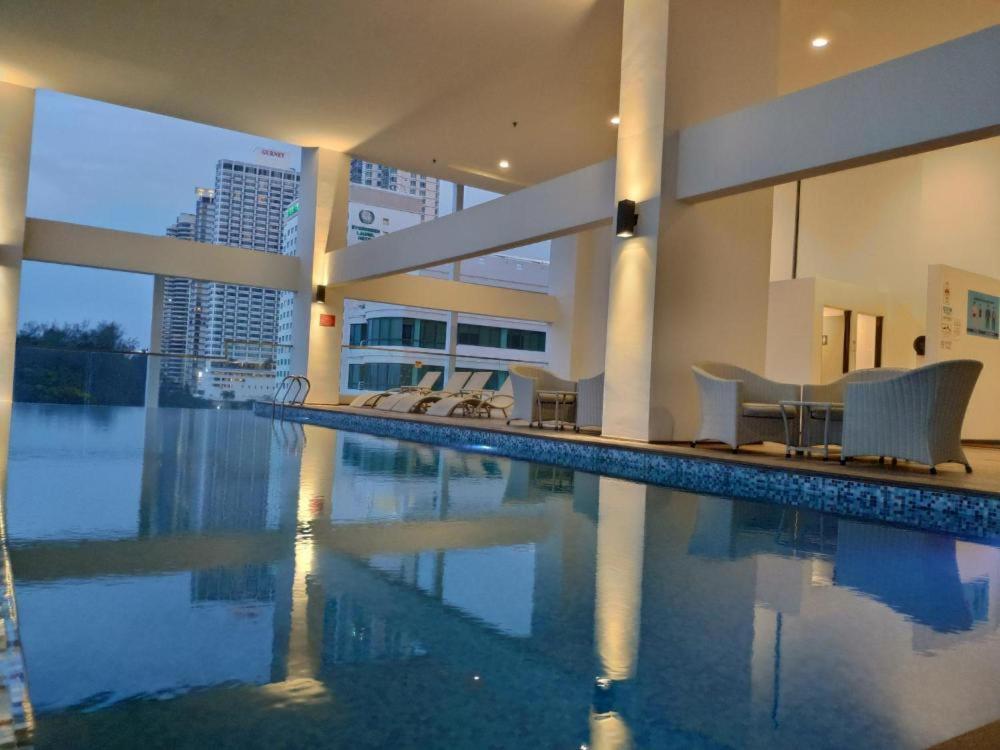 Sunrise Gurney Premium Suite - Gurney Drive
