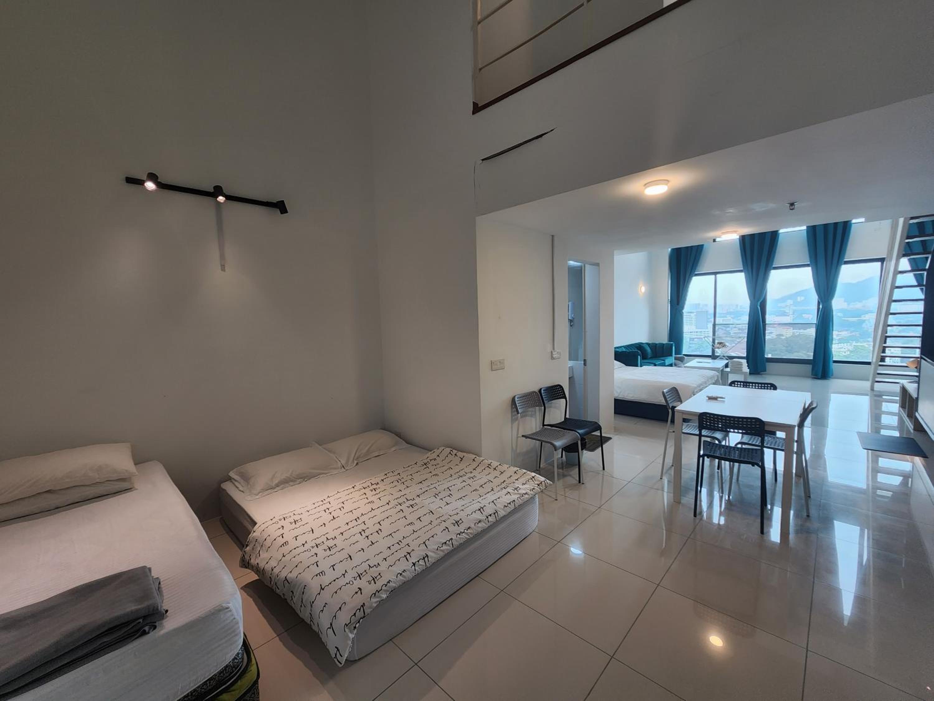 Sunrise Gurney Premium Suite - Gurney Drive