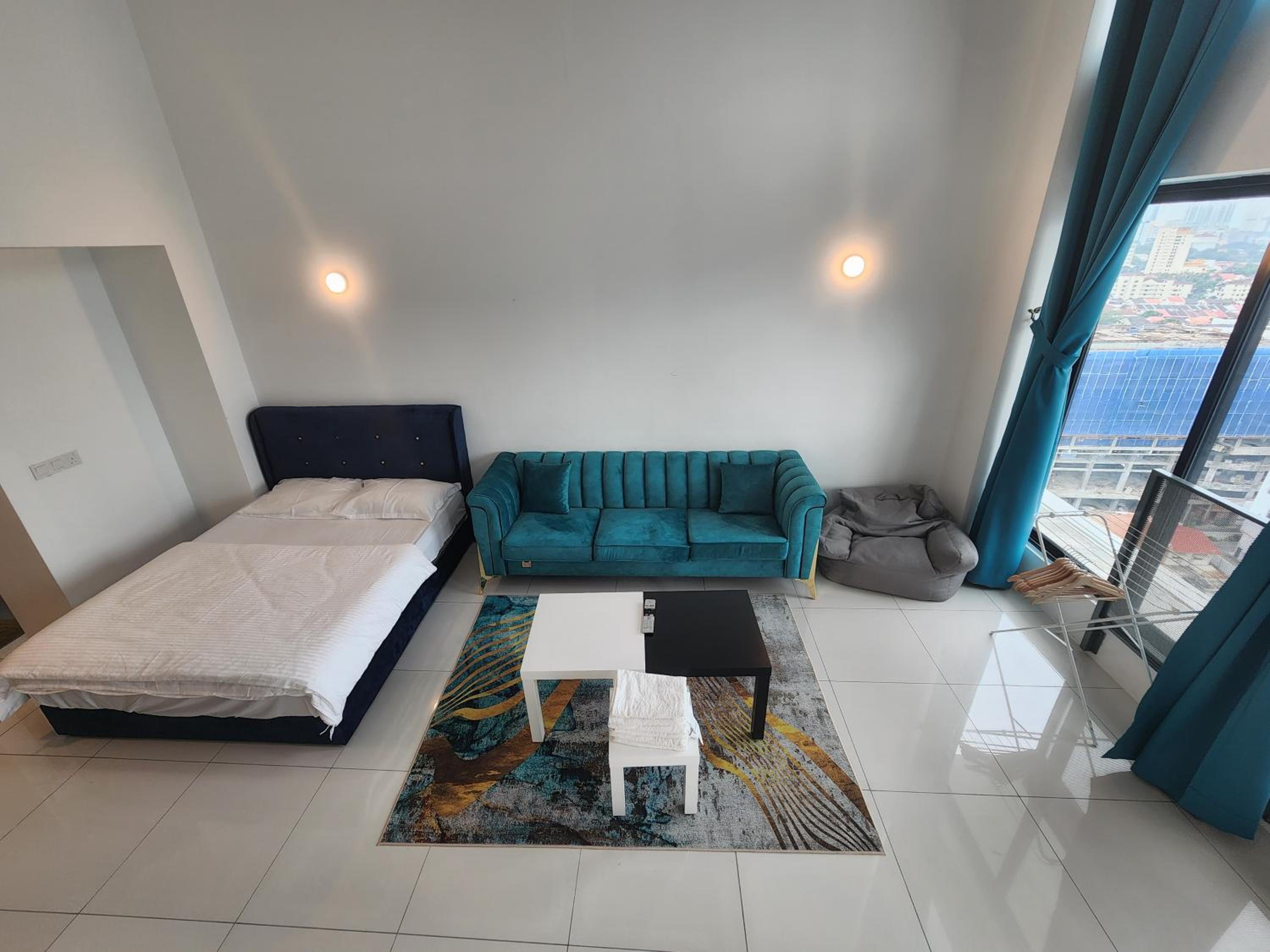Sunrise Gurney Premium Suite - Gurney Drive