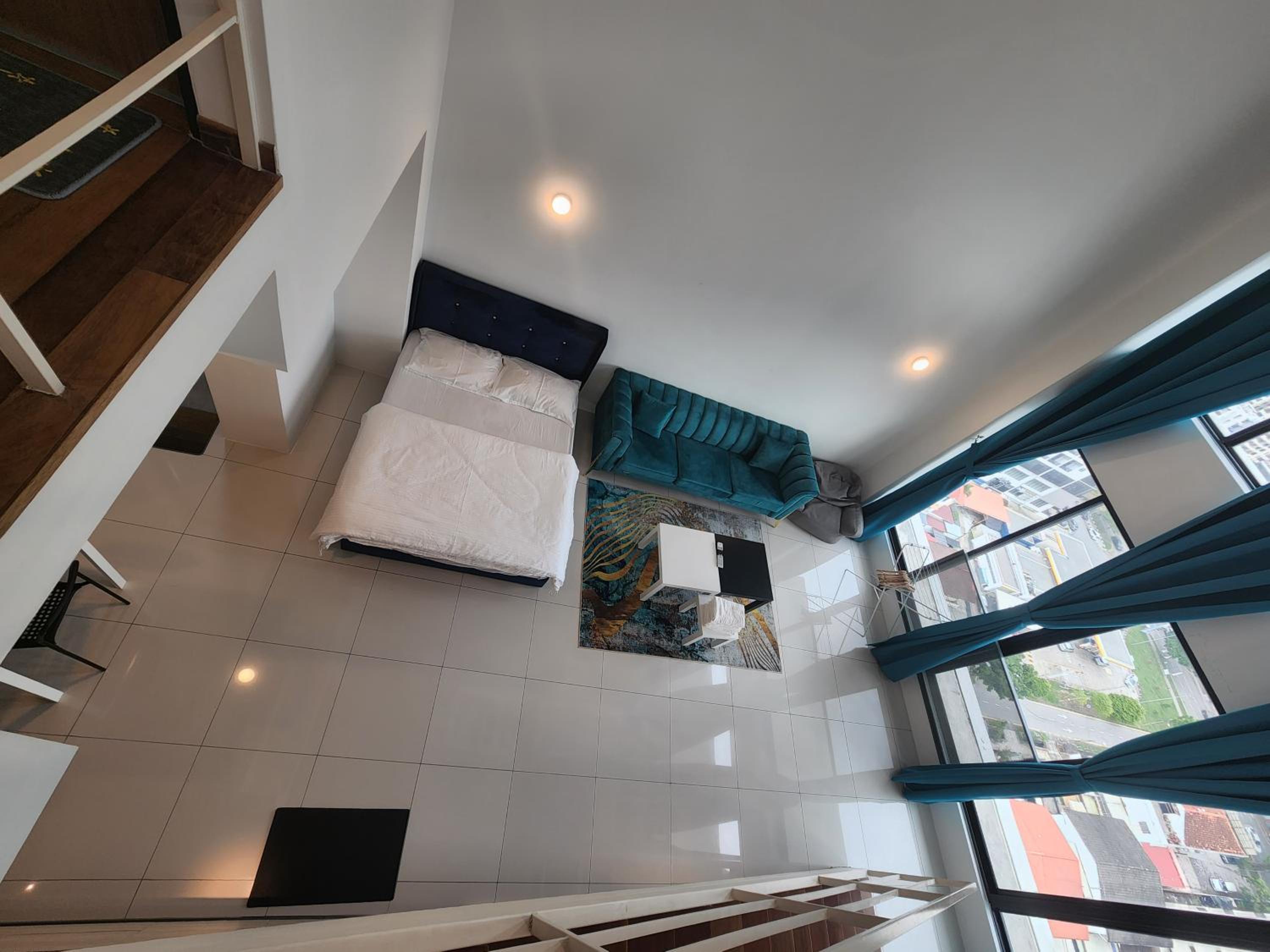 Sunrise Gurney Premium Suite - Gurney Drive