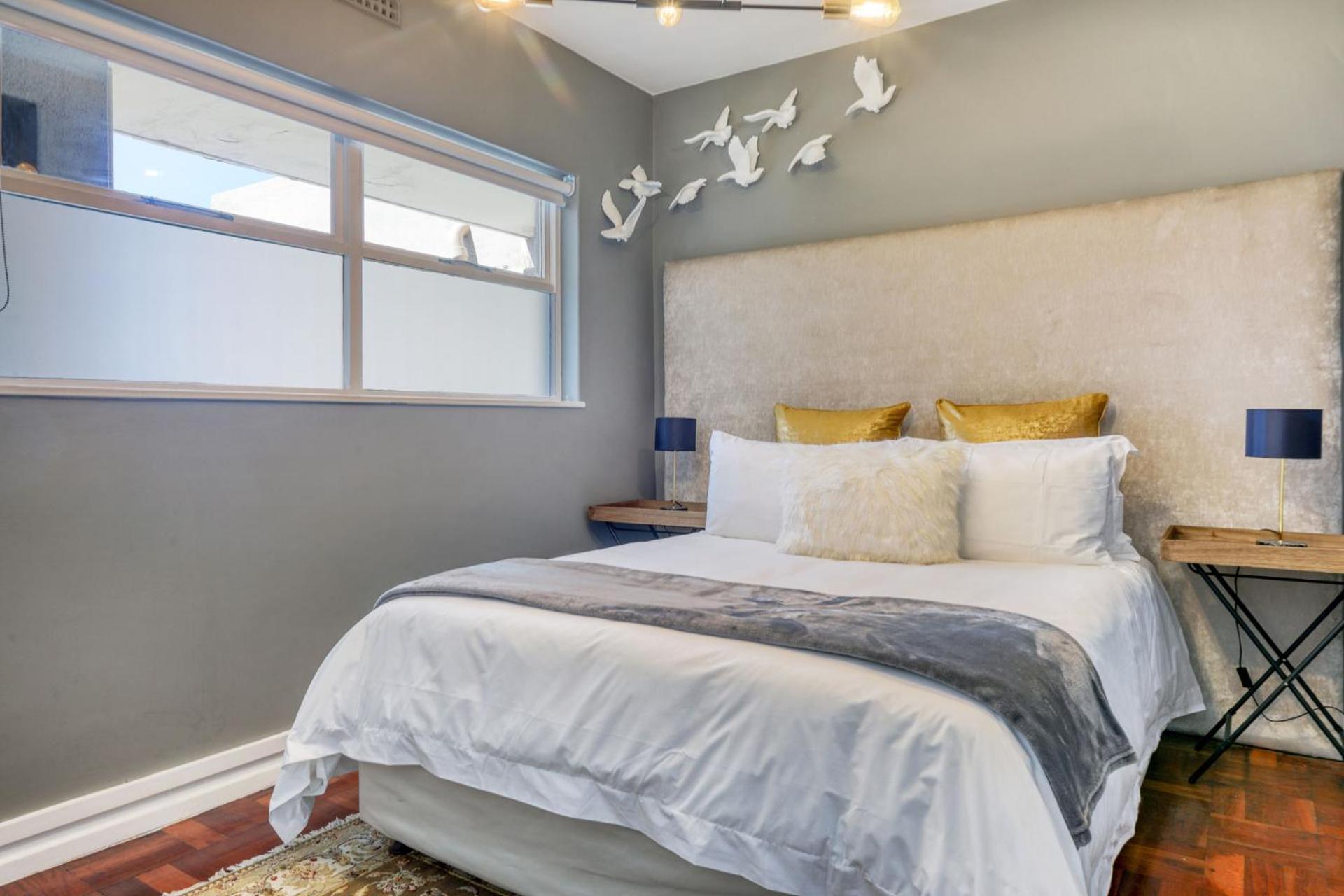 Backup Powered Luxury Central Promenade Apartment