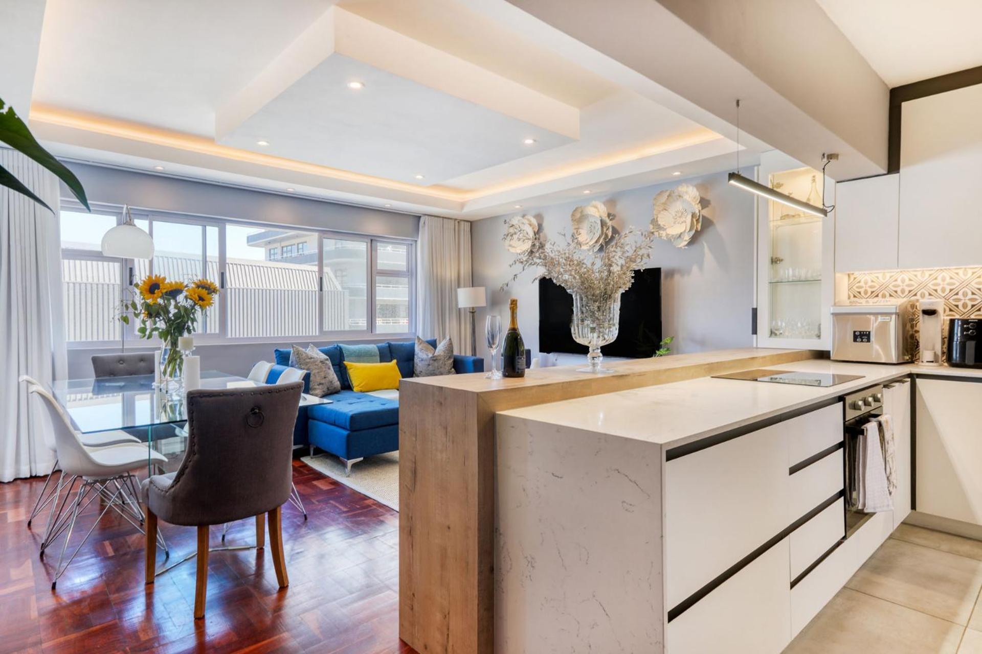 Backup Powered Luxury Central Promenade Apartment