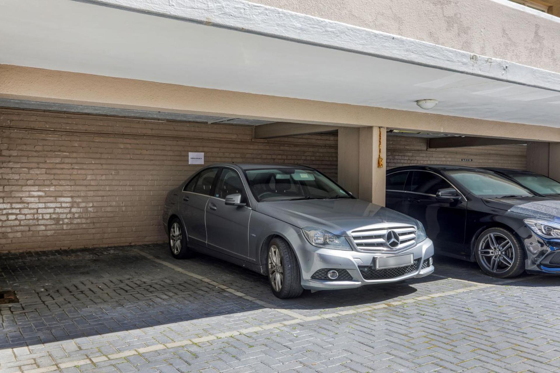 Backup Powered Luxury Central Promenade Apartment