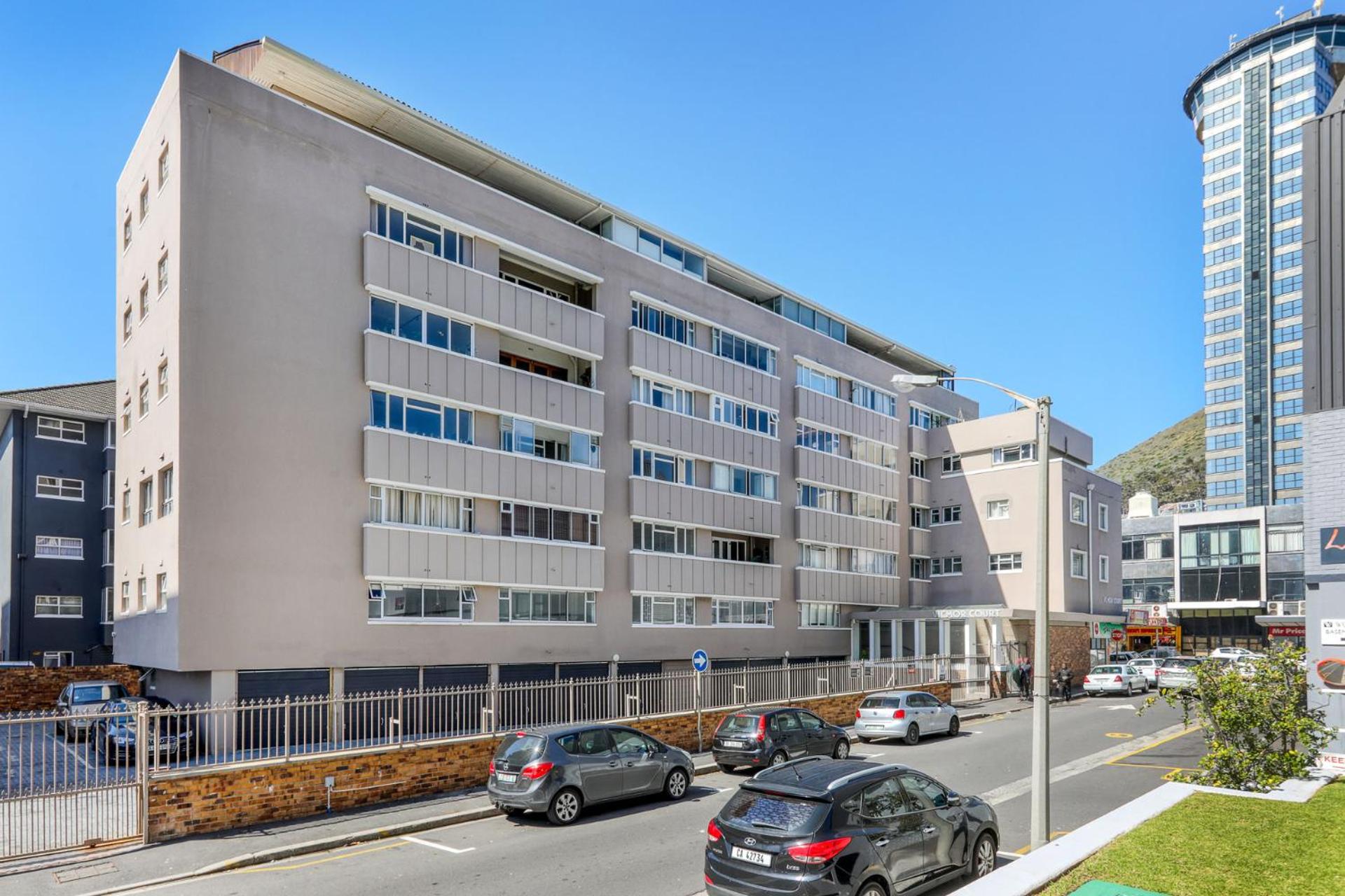 Backup Powered Luxury Central Promenade Apartment