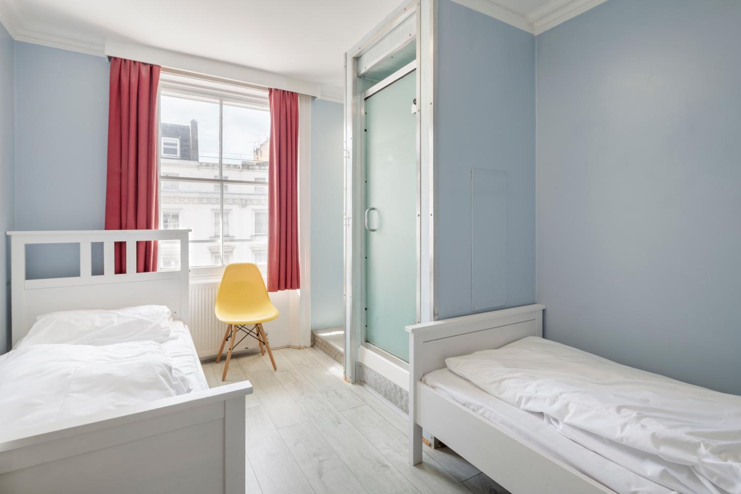Astor Victoria Hostel