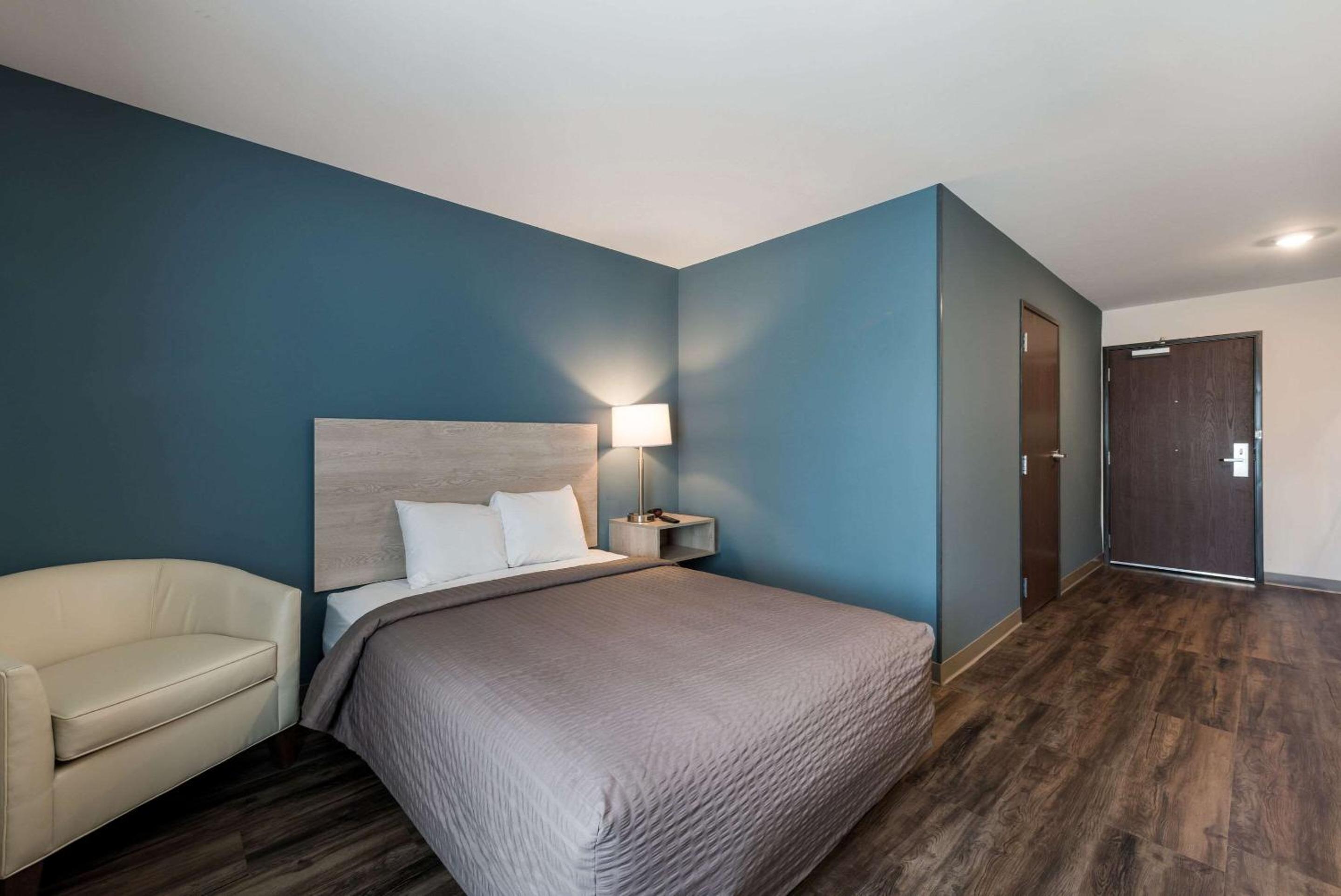 Photo 8