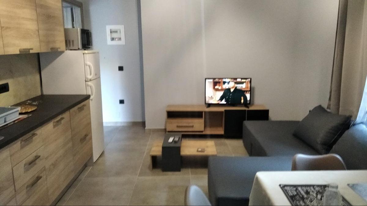 Georges Family Apartment view 2