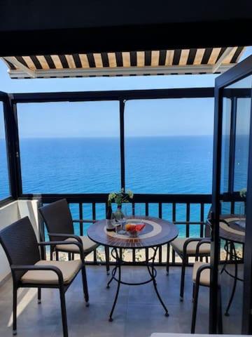 Very Romantic Seaview Apartment Patalavaca Mogán with Warm Pool