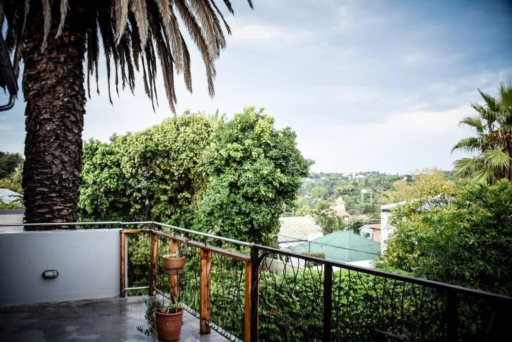 (Sub)urban retreat