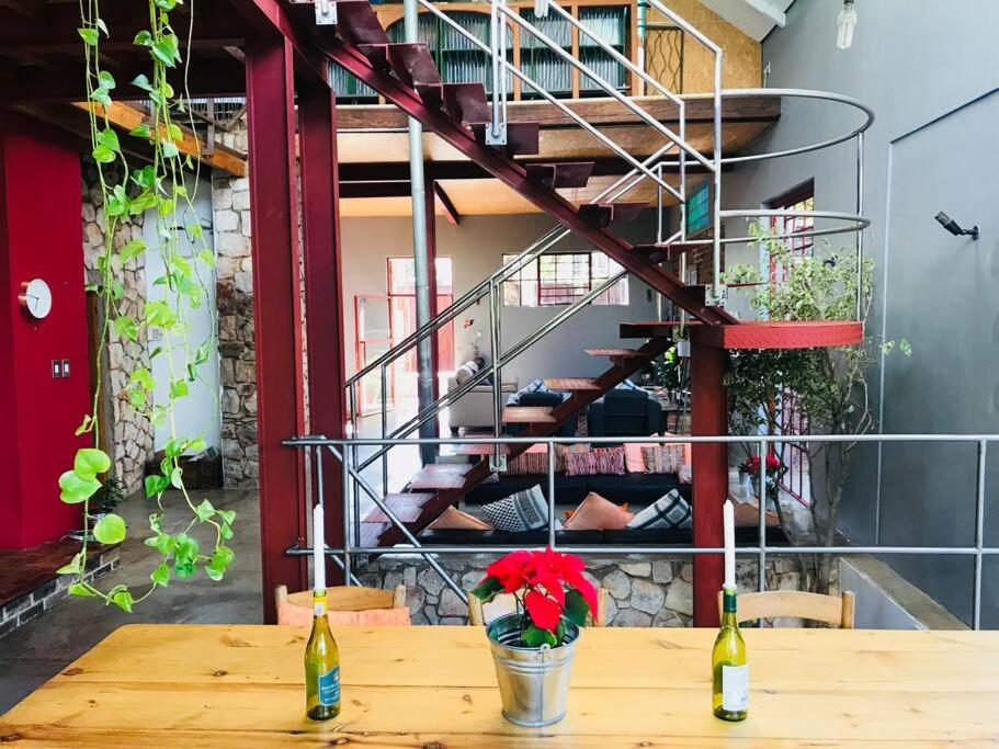 (Sub)urban retreat