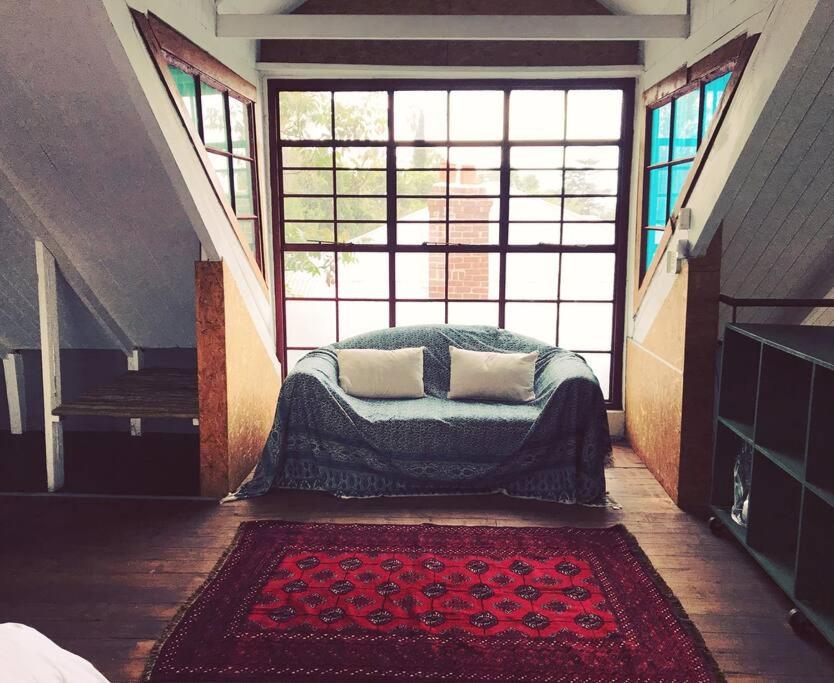 (Sub)urban retreat