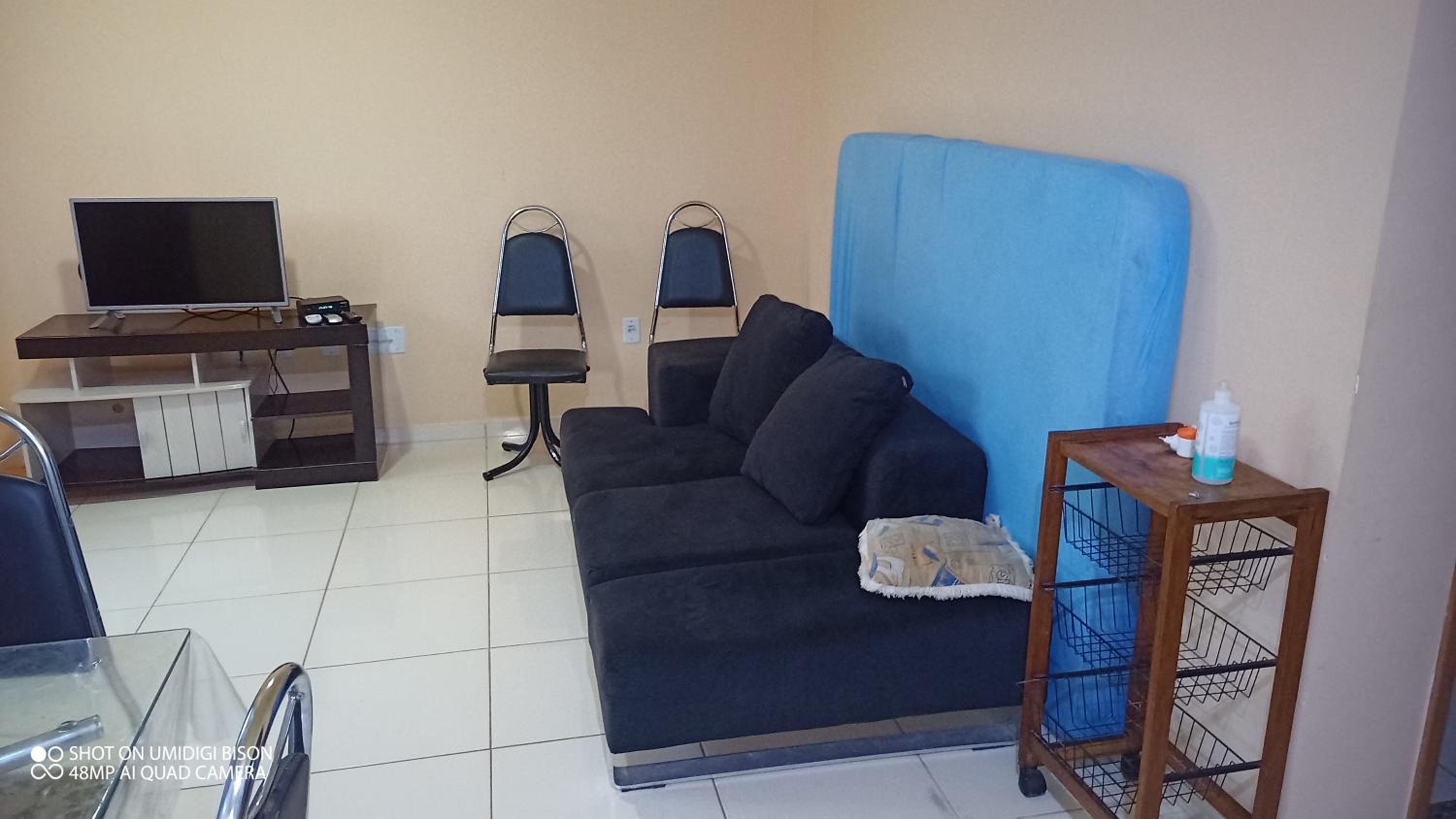 Casa com piscina , churrasqueira, Wi-Fi, em rua de Areia à 1km da praia, bairro sussegado, proíbido uso de som extremamente alto ideal para descansar