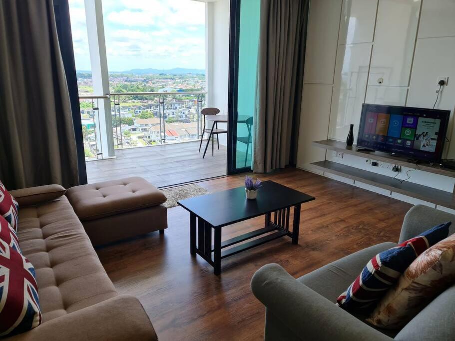 Lovely VivaMall City View with 2 Card LV10 photo 1